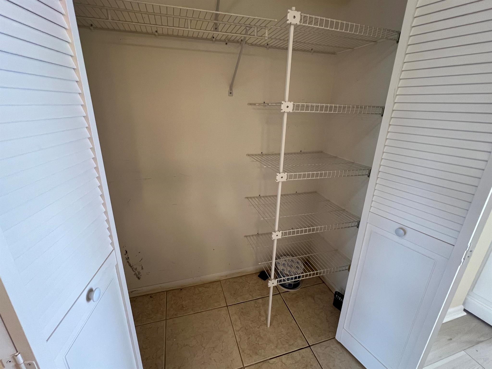 CORNWALL AT CENTURY VILLA - Residential Lease