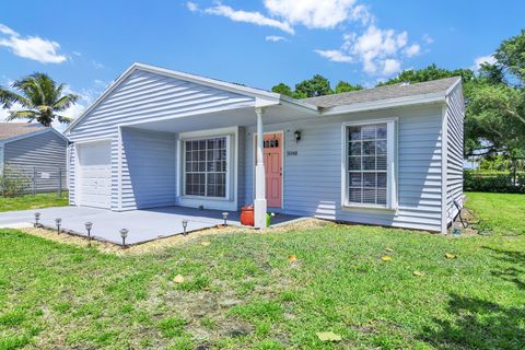 Tiny photo for 5048 Silver Maple Lane, Boynton Beach, FL 33472 (MLS # B26021742)