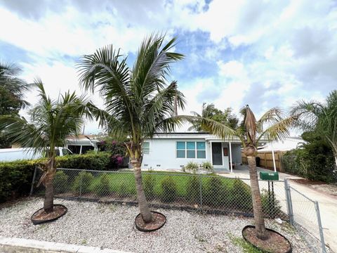 A home in Lake Worth Beach