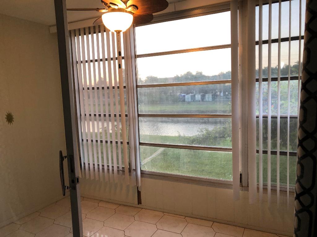 SUNRISE LAKES 31 CONDO - Residential