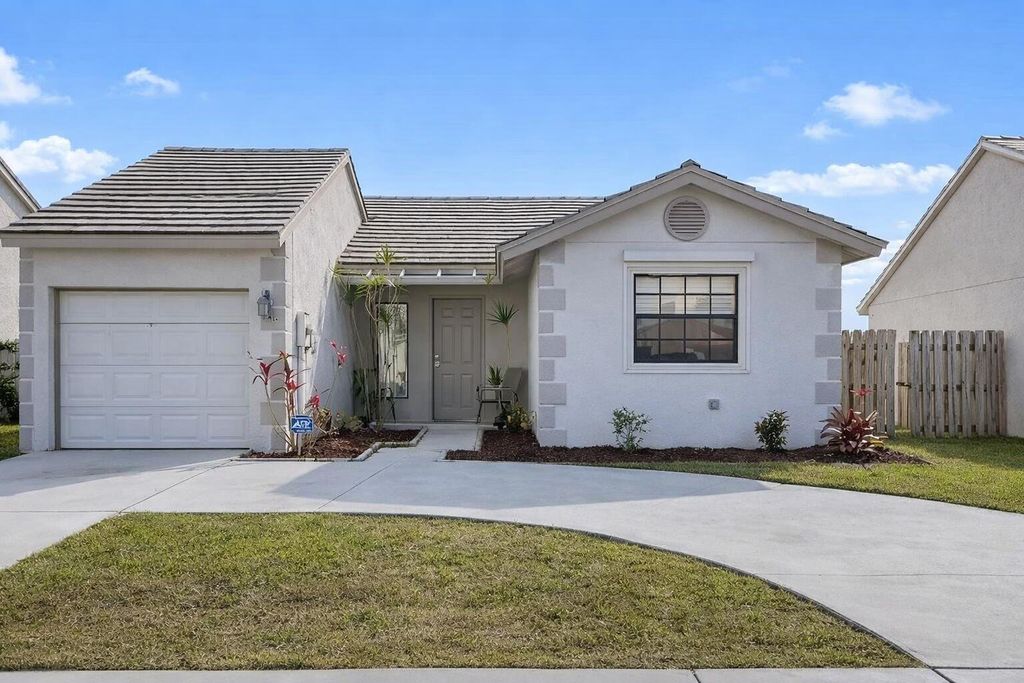 Photo of 5761 Strawberry Lakes Circle, Lake Worth, FL 33463 (MLS # R11158905)