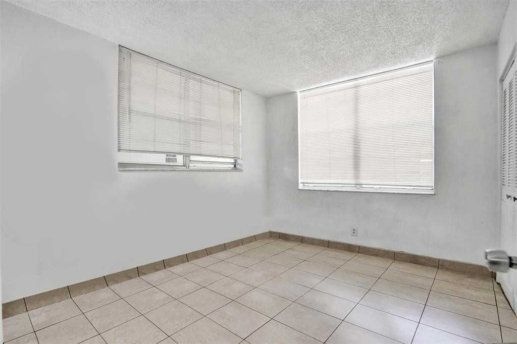 POINCIANA 4 OF PINE ISLAND RIDGE - Residential Lease