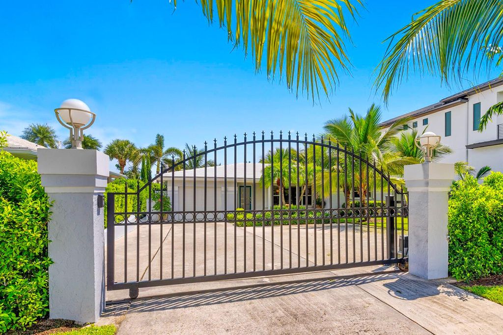 Photo of 3211 Karen Drive, Delray Beach, FL 33483 (MLS # R10923714)