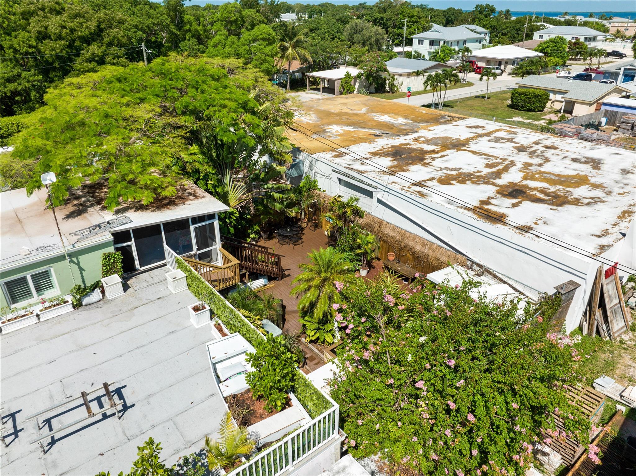 100636 Overseas Hwy