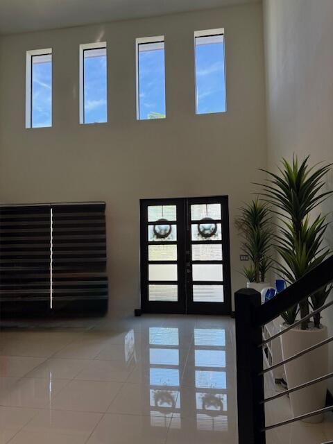 DUNNWOODY LAKE - Residential