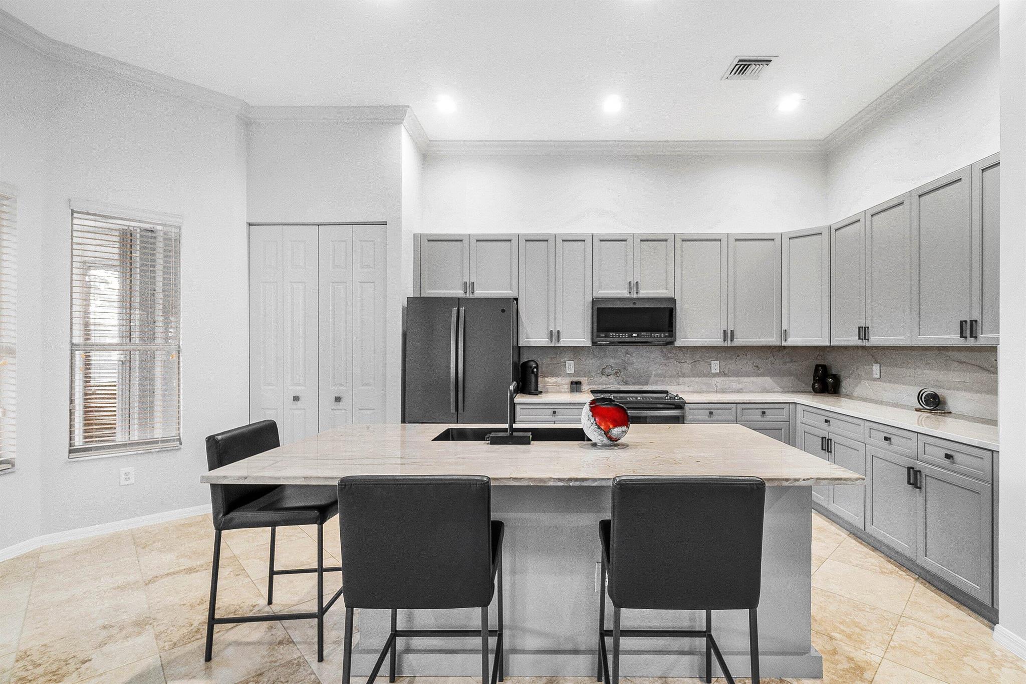 AVALON ESTATES - Residential