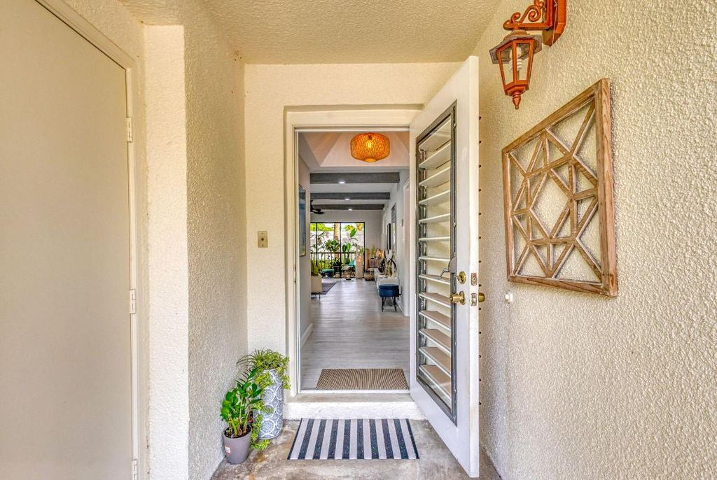 Photo of 405 Brackenwood Lane S, Palm Beach Gardens, FL 33418 (MLS # R11085081)