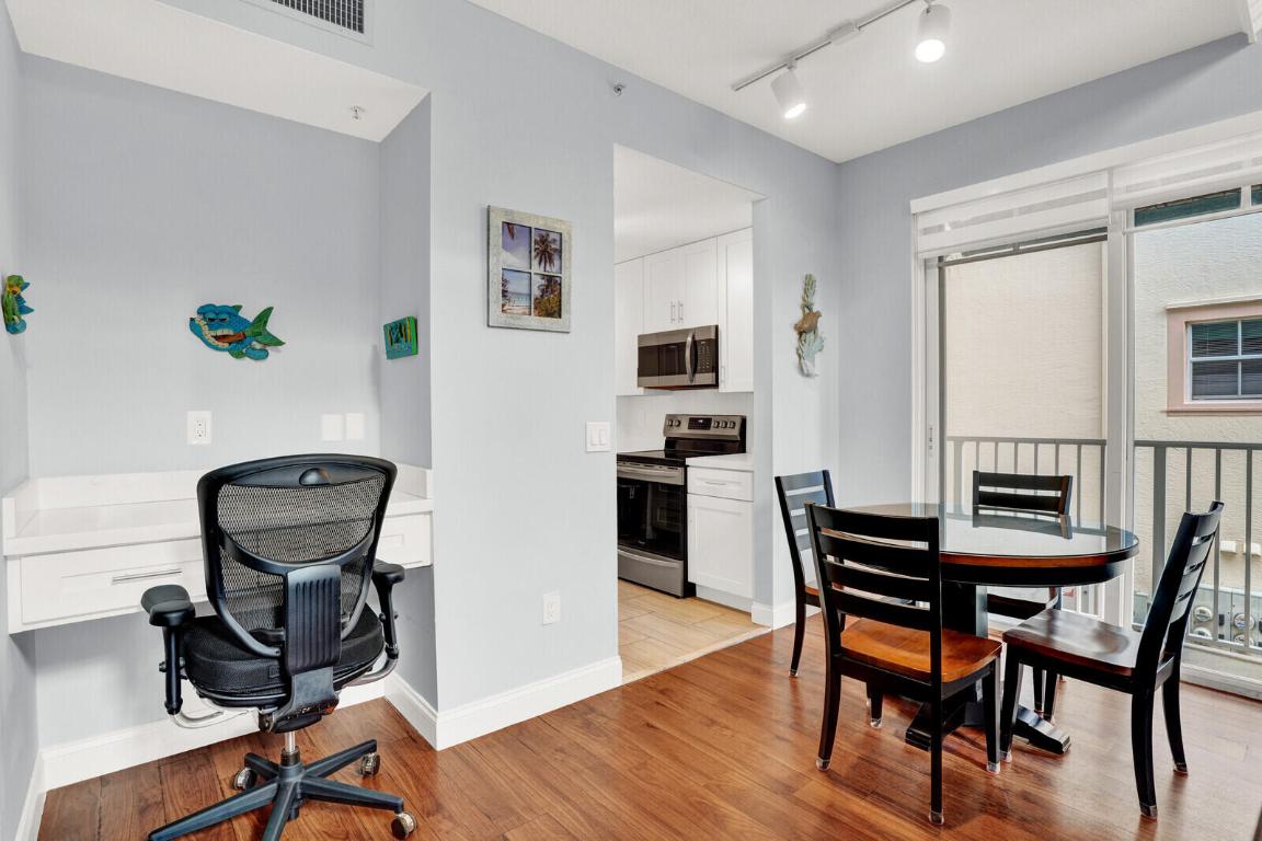 VILLAGE AT ABACOA CONDO - Residential