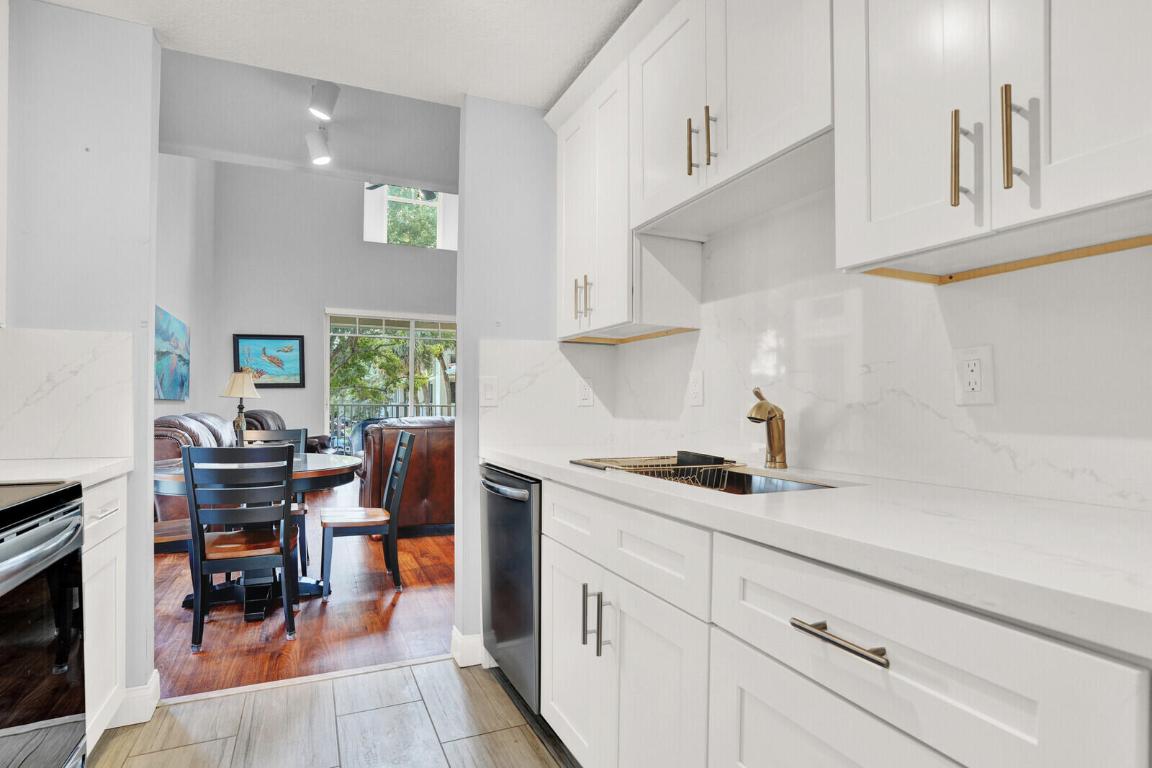 VILLAGE AT ABACOA CONDO - Residential