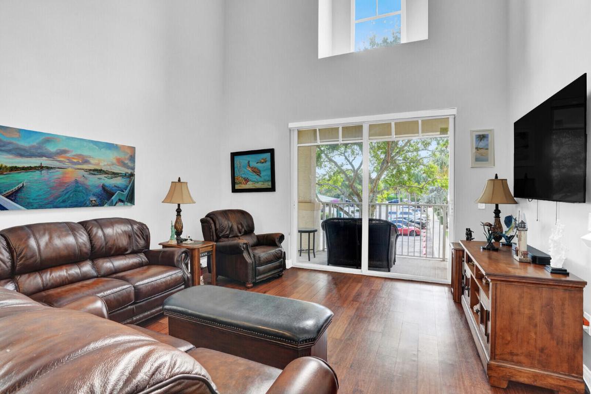 VILLAGE AT ABACOA CONDO - Residential