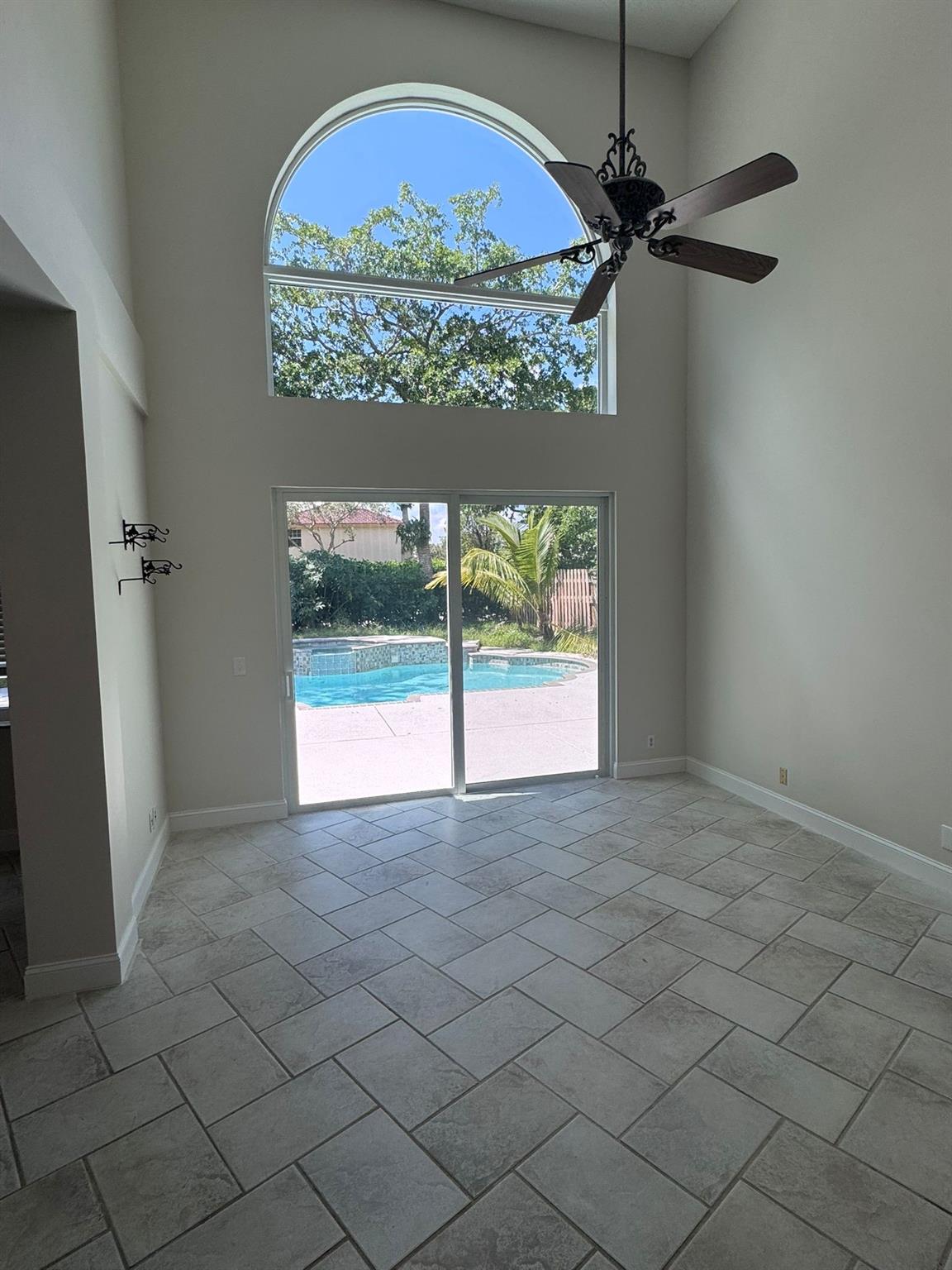 Holiday Spgs Village Sec - Residential Lease