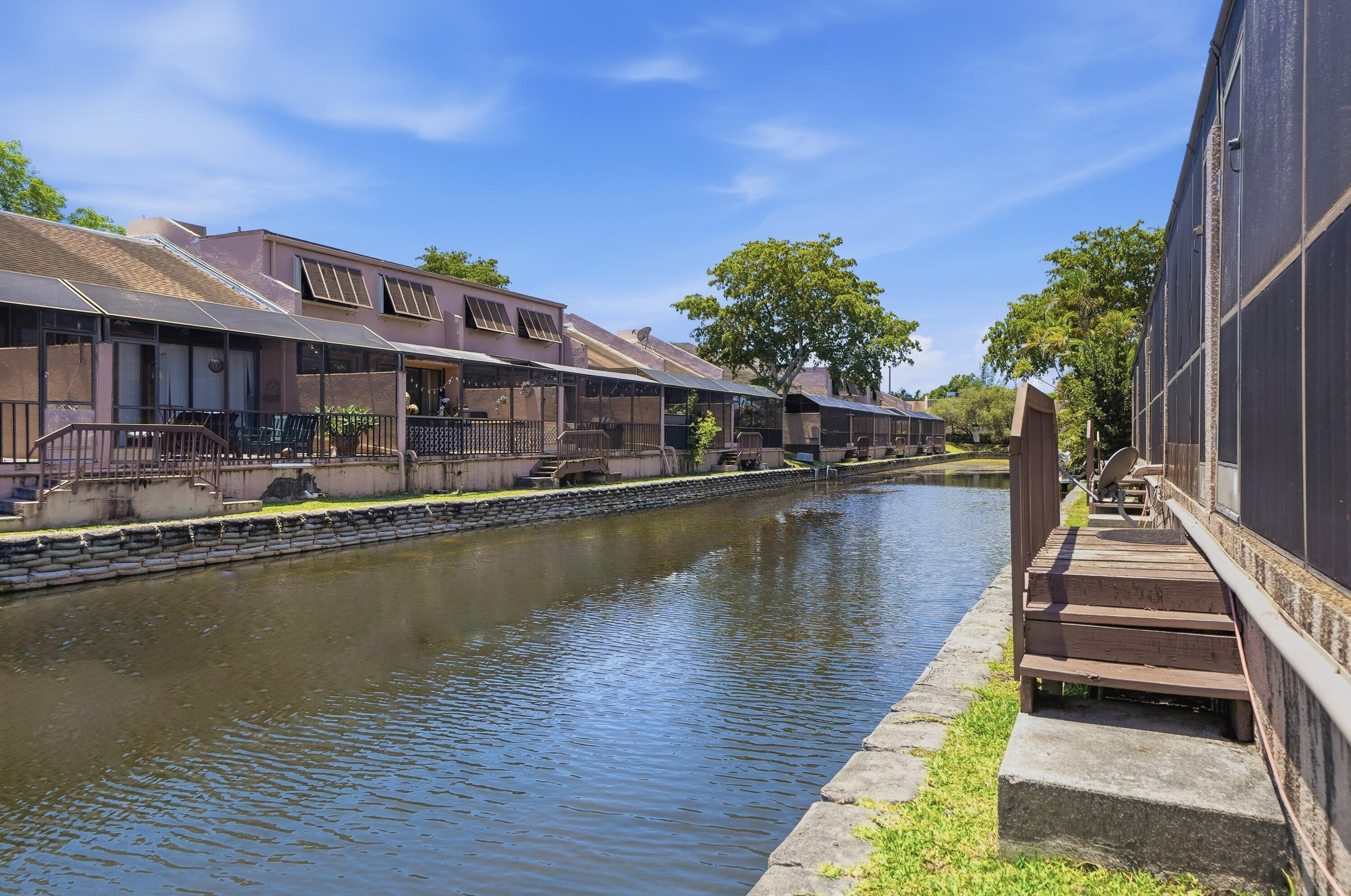 PEMBROKE LAKES SECTION SEVEN - Residential