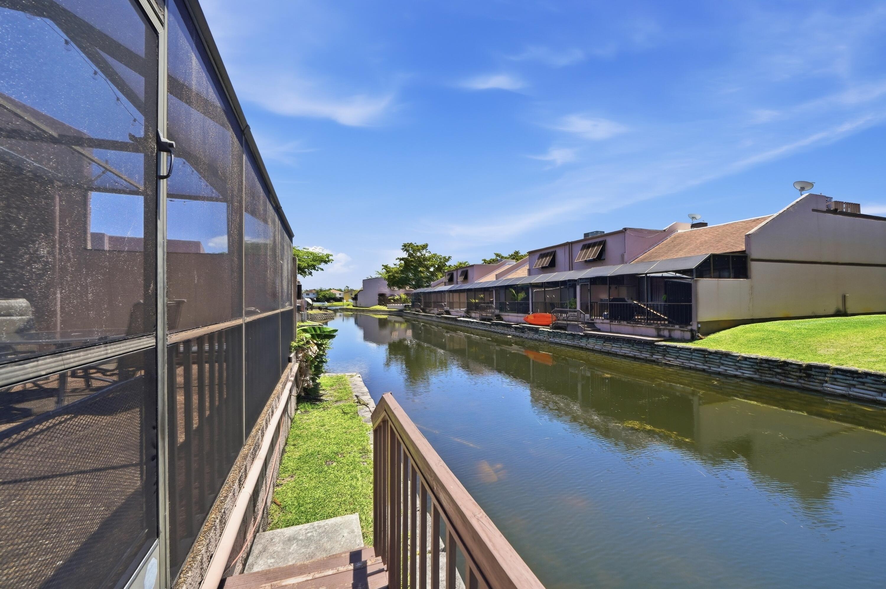 PEMBROKE LAKES SECTION SEVEN - Residential