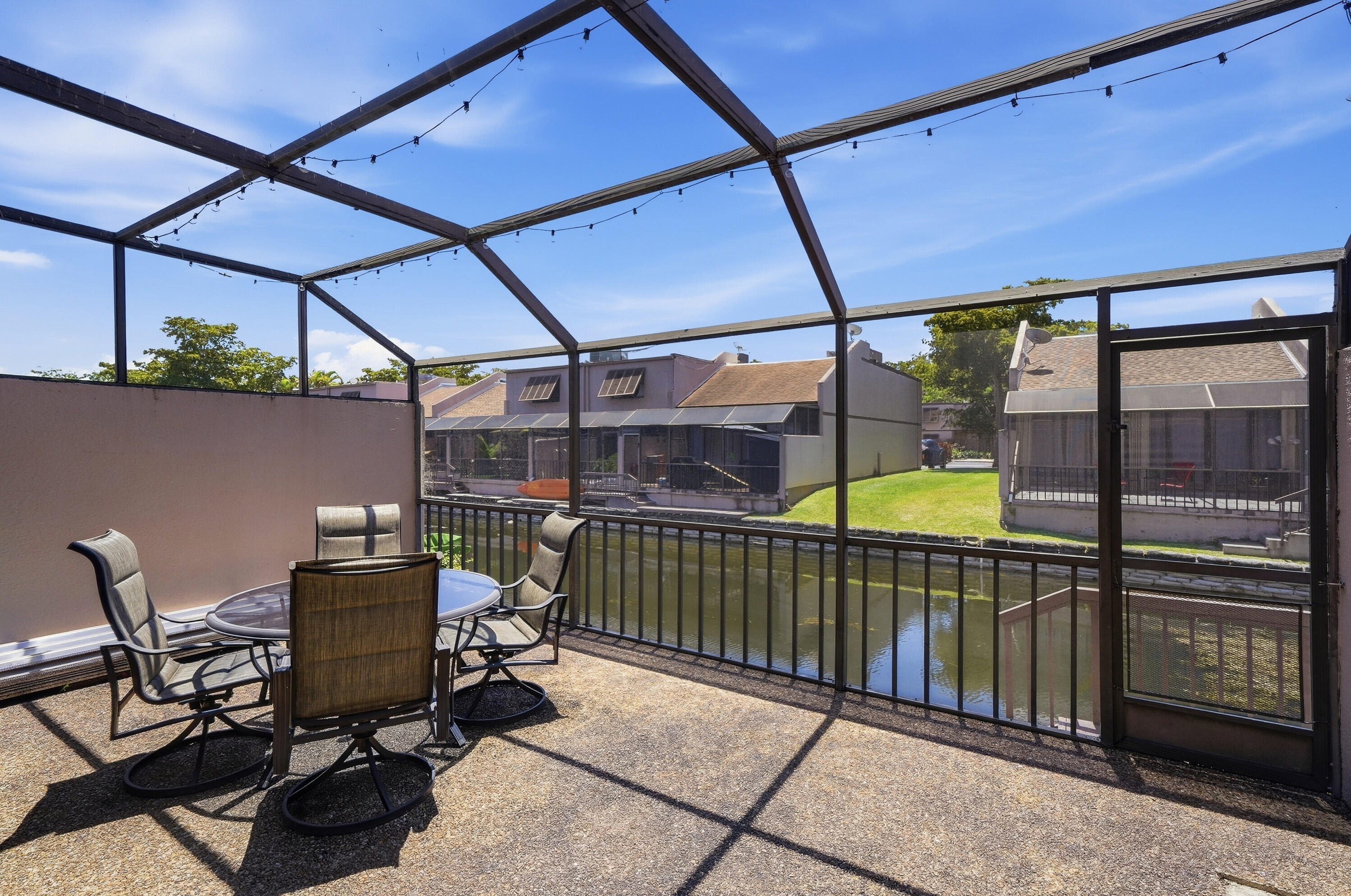 PEMBROKE LAKES SECTION SEVEN - Residential