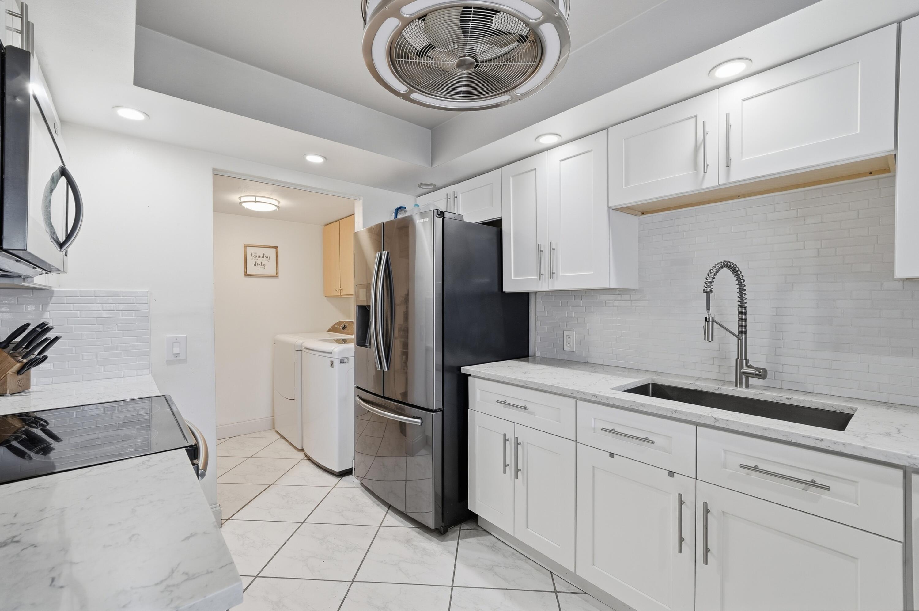 PEMBROKE LAKES SECTION SEVEN - Residential