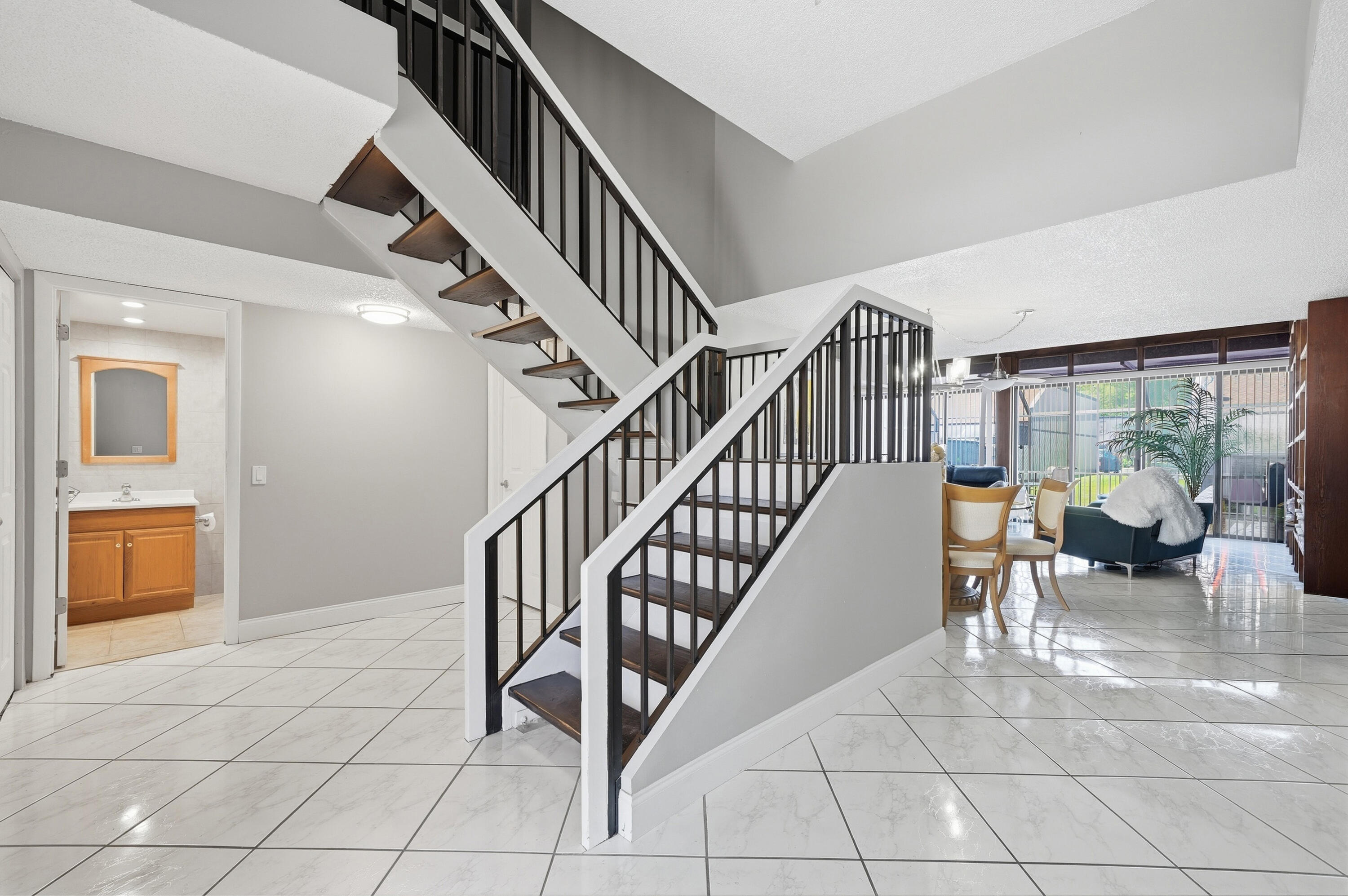 PEMBROKE LAKES SECTION SEVEN - Residential