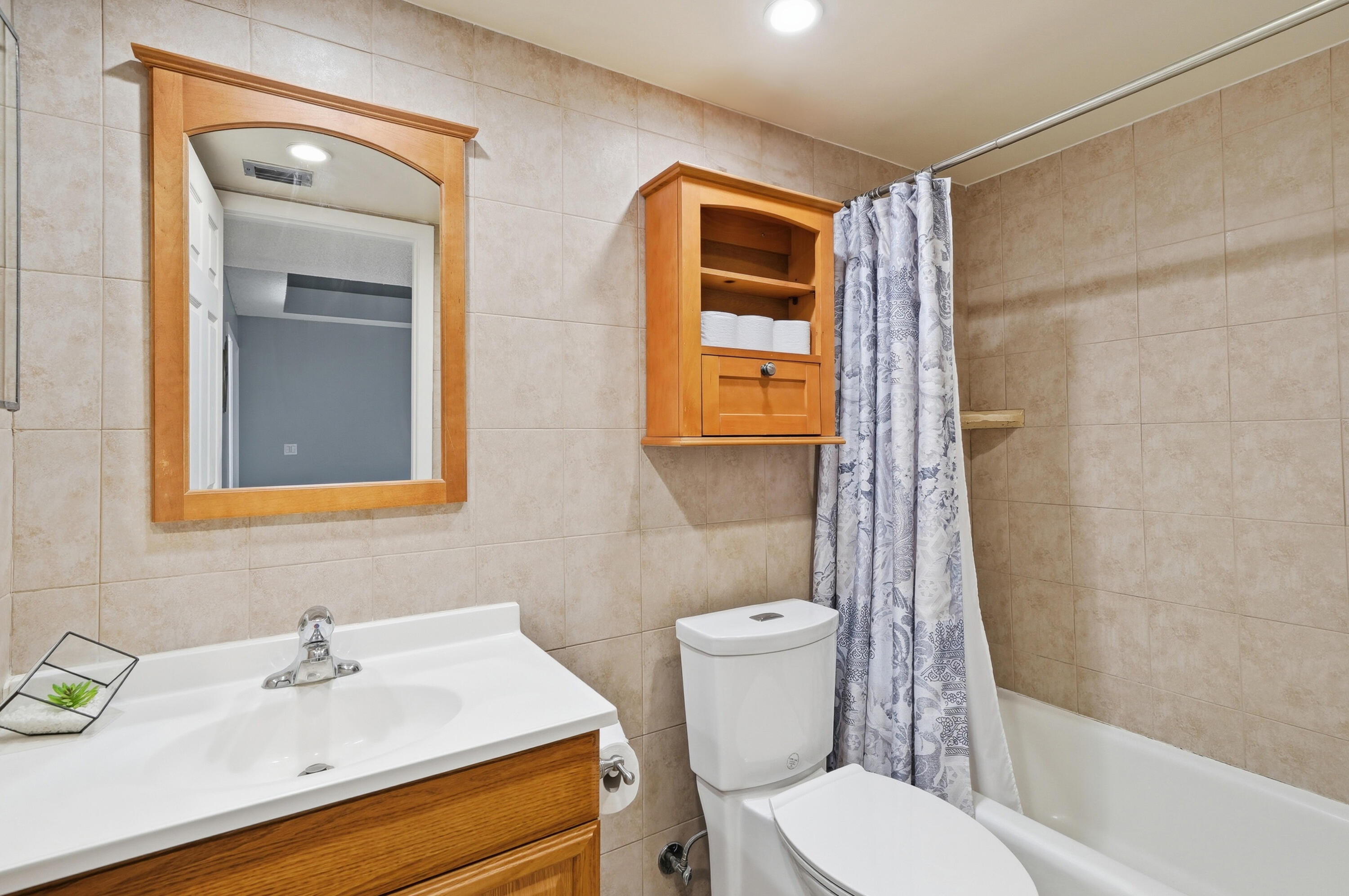 PEMBROKE LAKES SECTION SEVEN - Residential