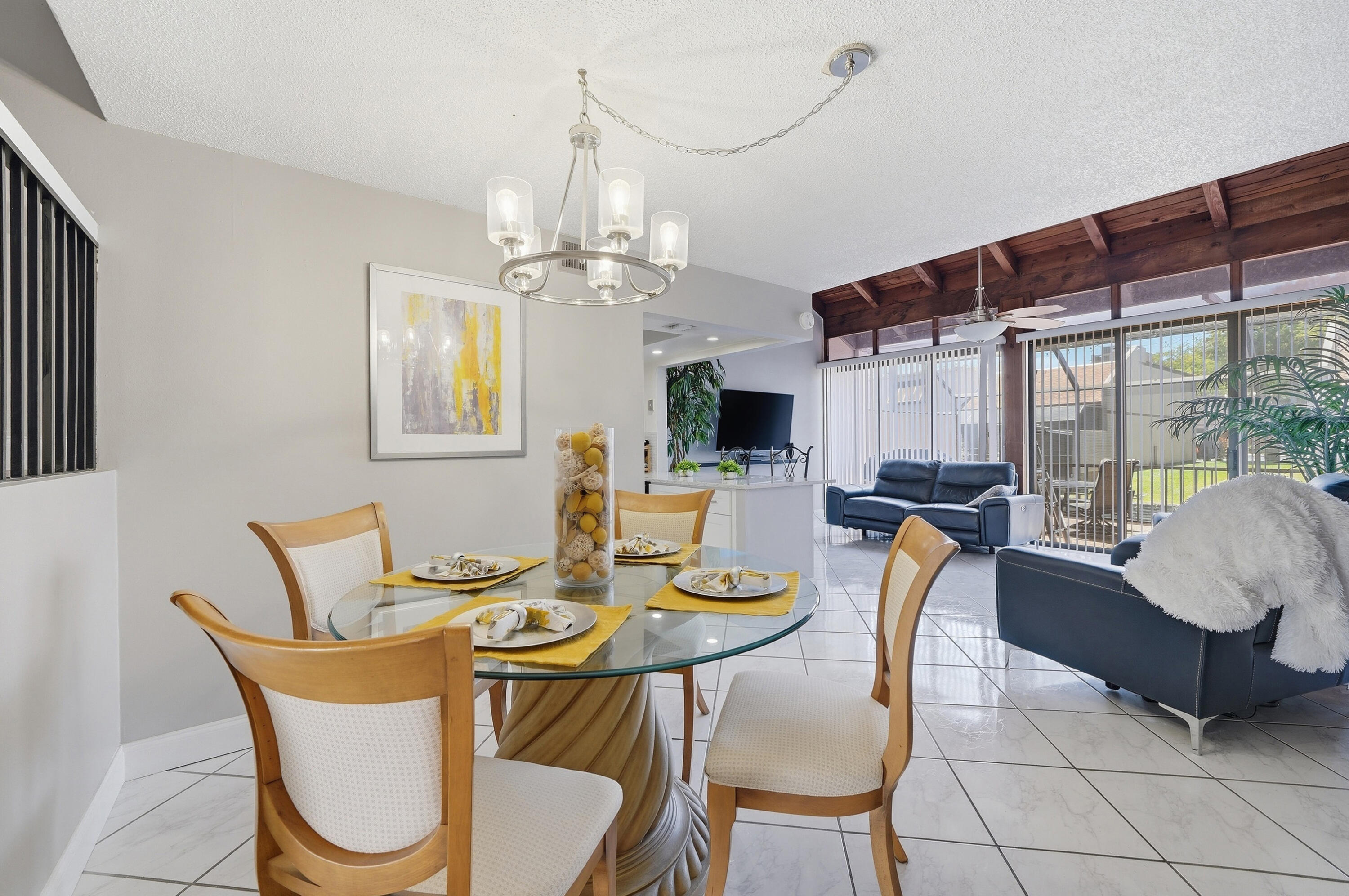 PEMBROKE LAKES SECTION SEVEN - Residential