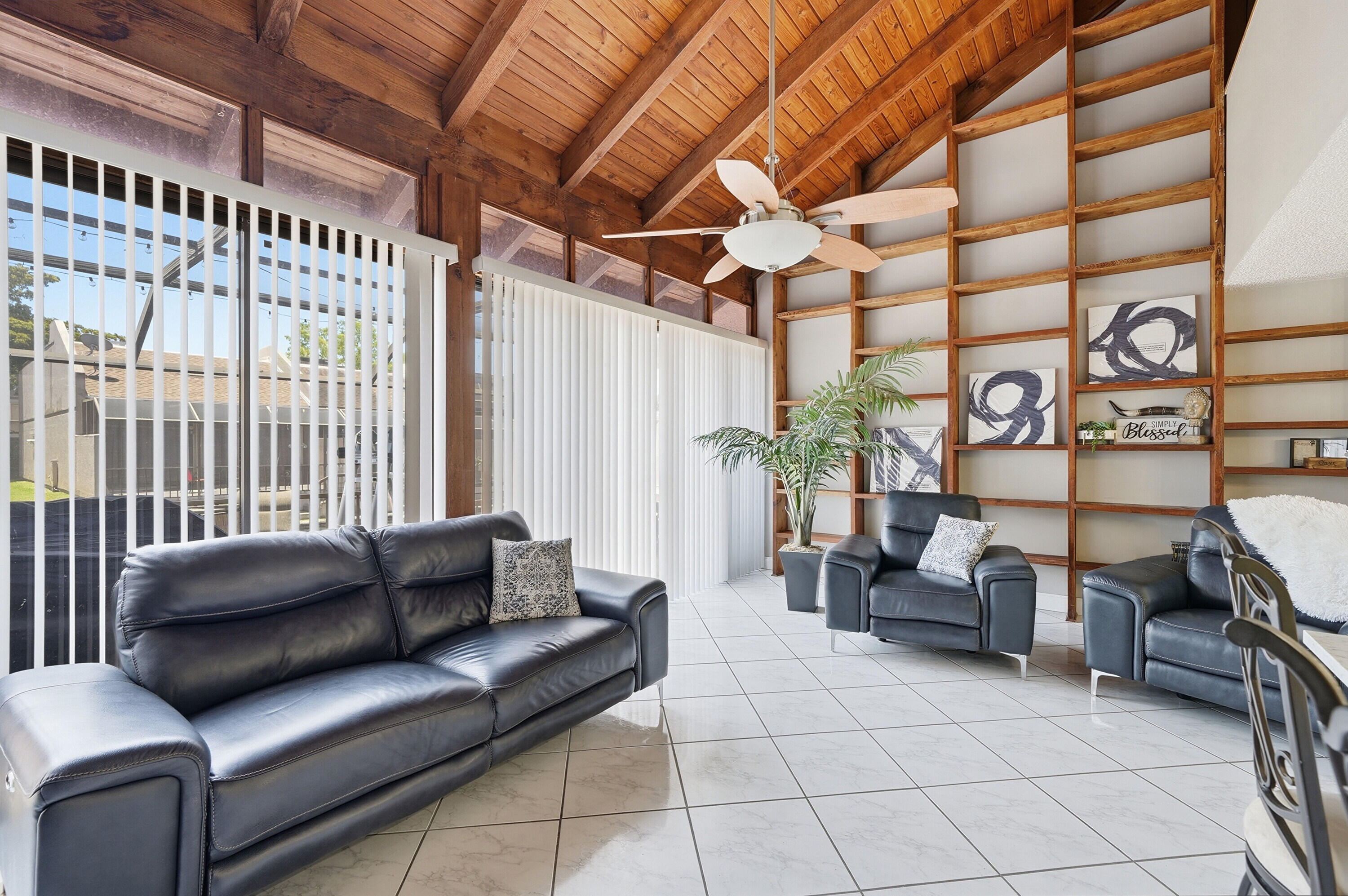 PEMBROKE LAKES SECTION SEVEN - Residential