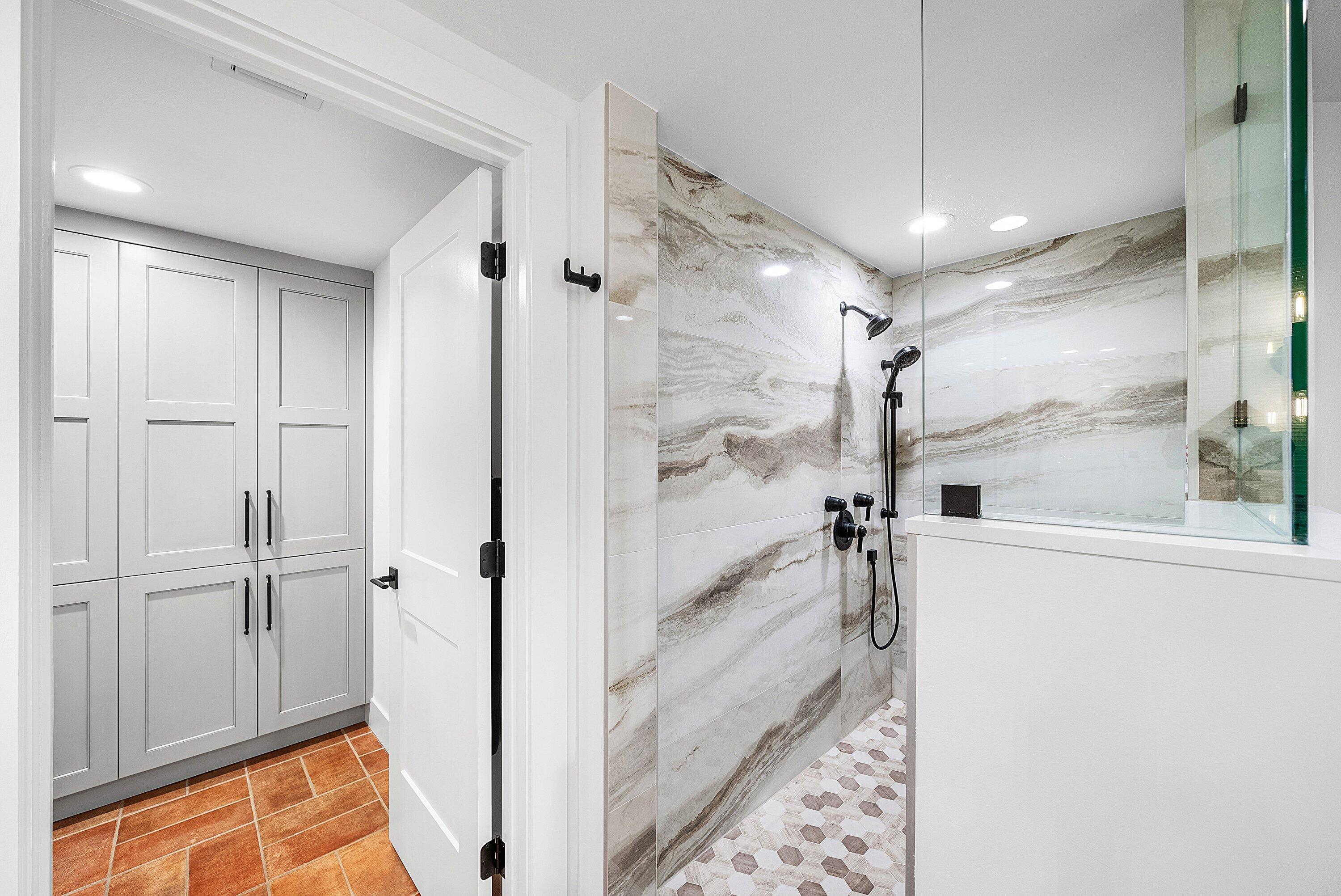 CARLTON PLACE CONDO - Residential