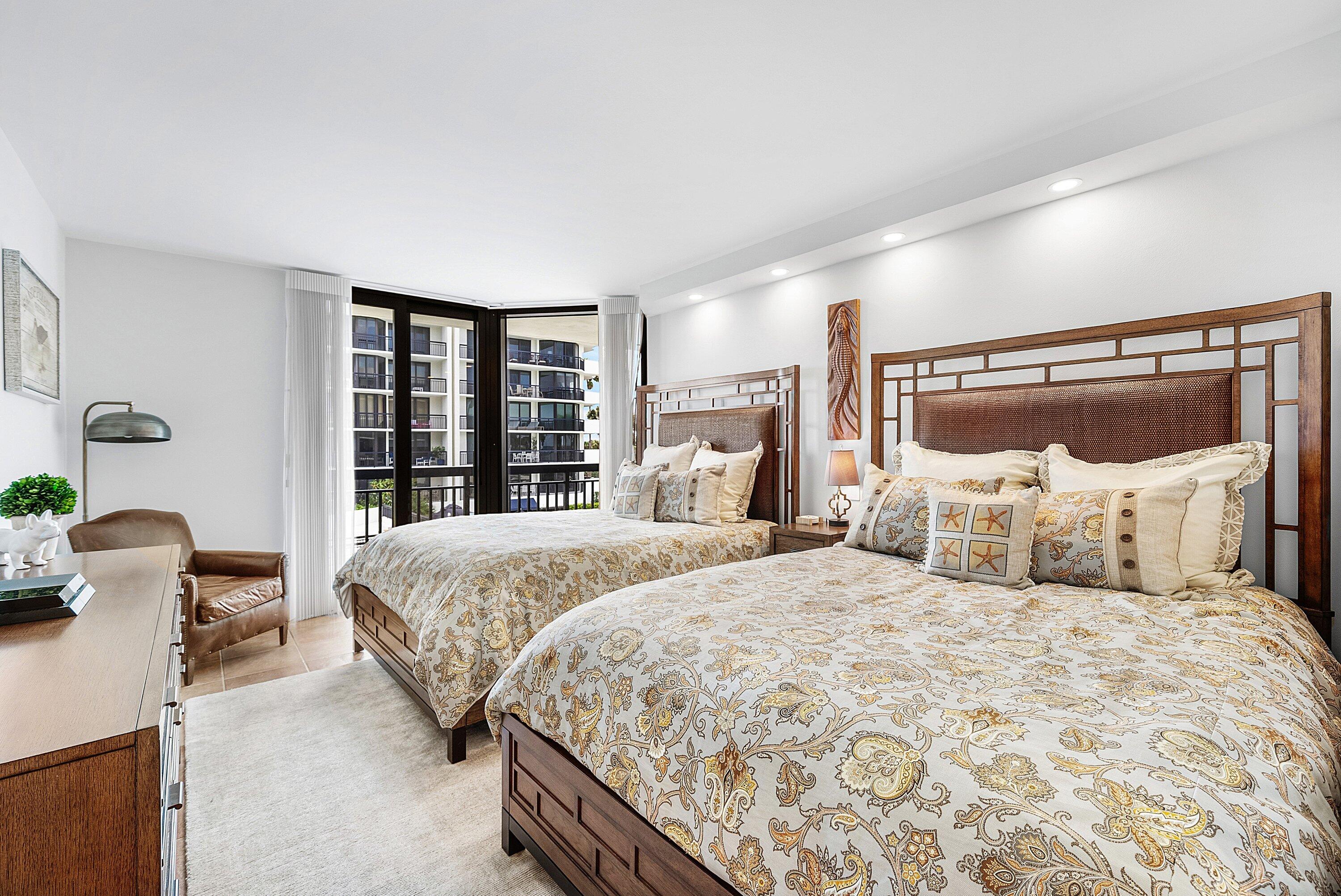 CARLTON PLACE CONDO - Residential