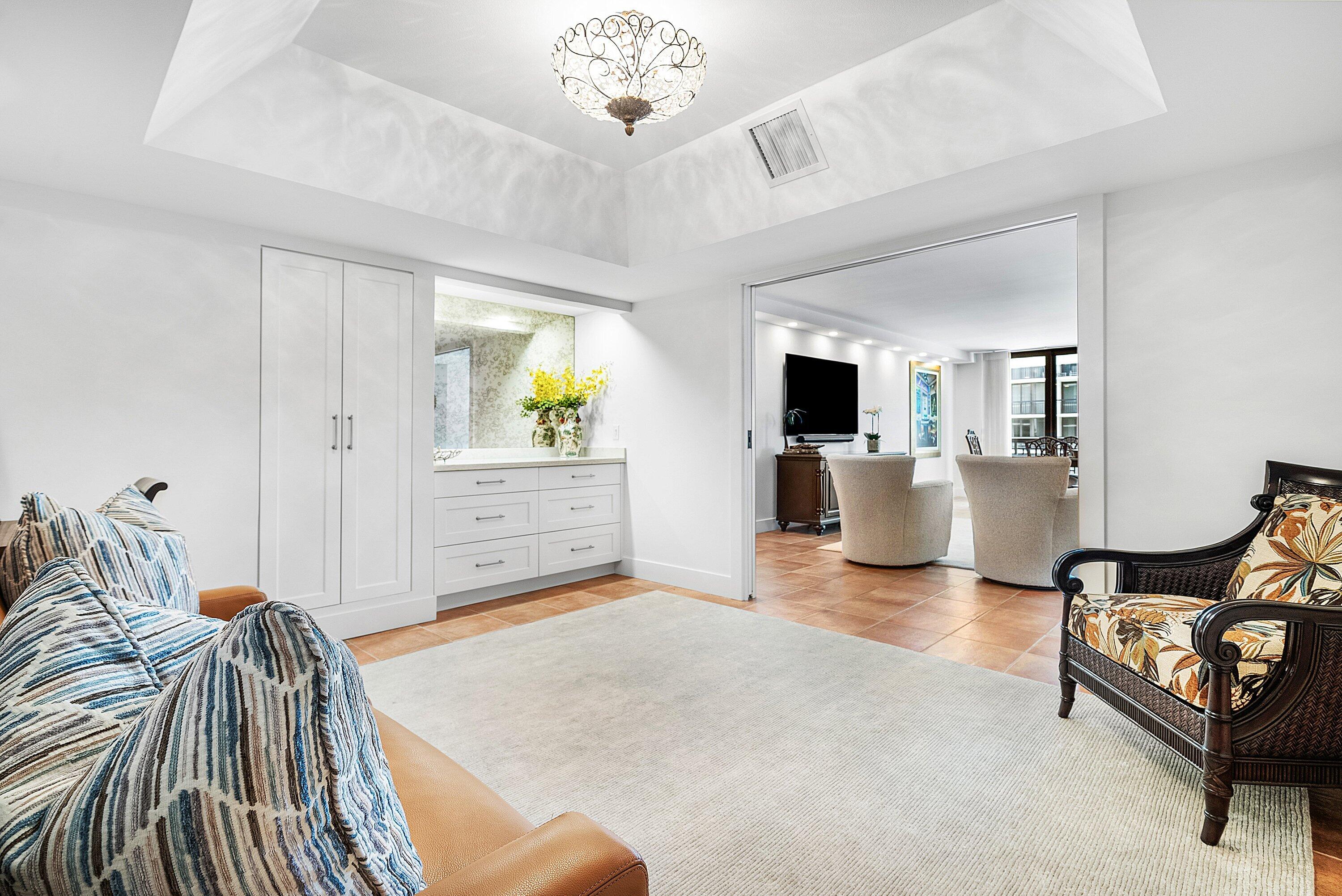 CARLTON PLACE CONDO - Residential