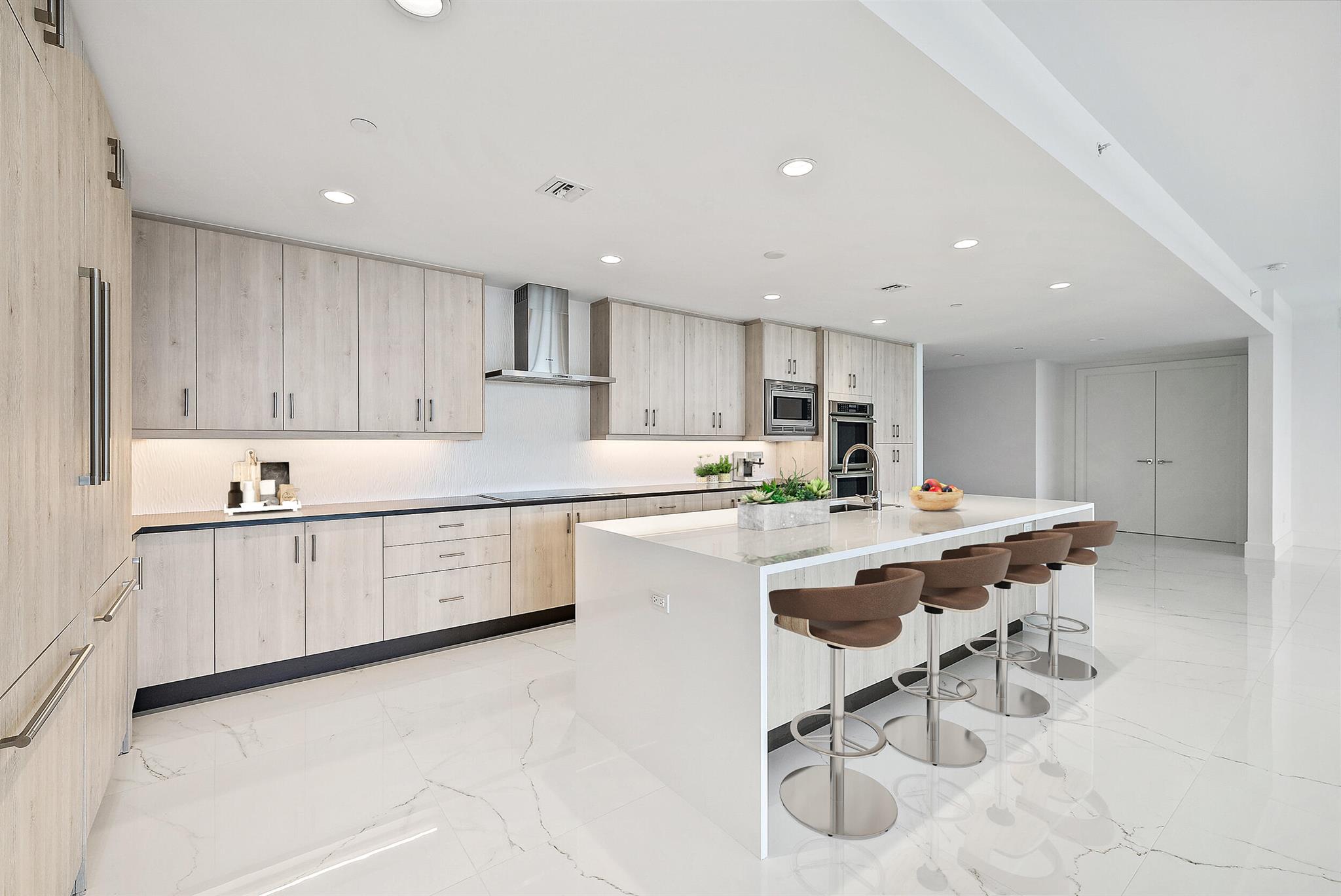 AZURE CONDO - Residential