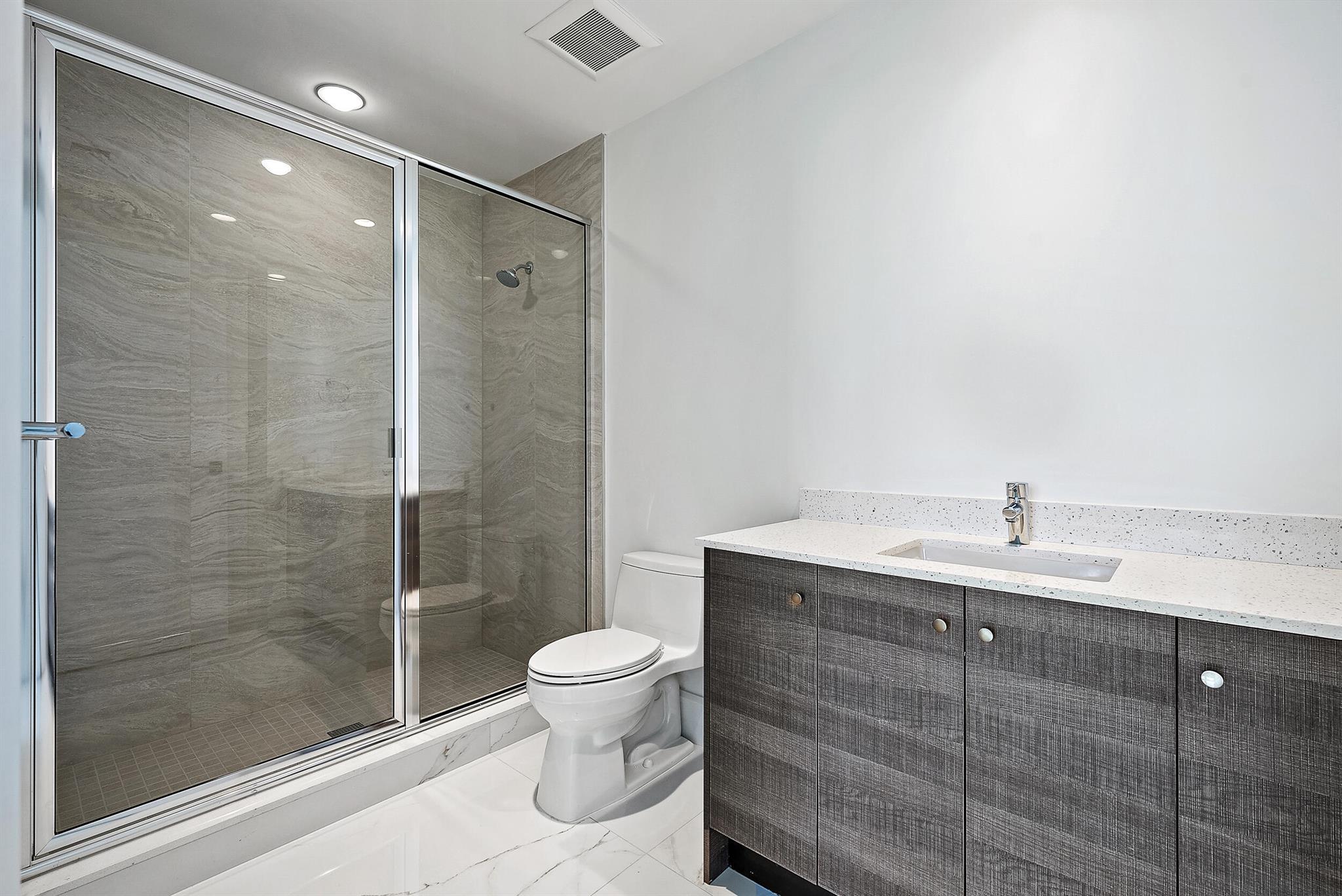 AZURE CONDO - Residential