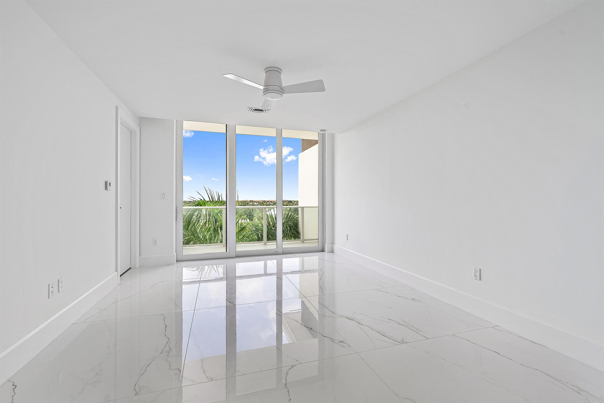 AZURE CONDO - Residential