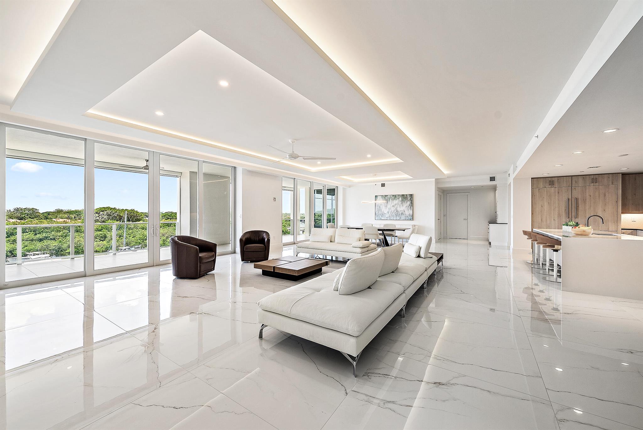 AZURE CONDO - Residential