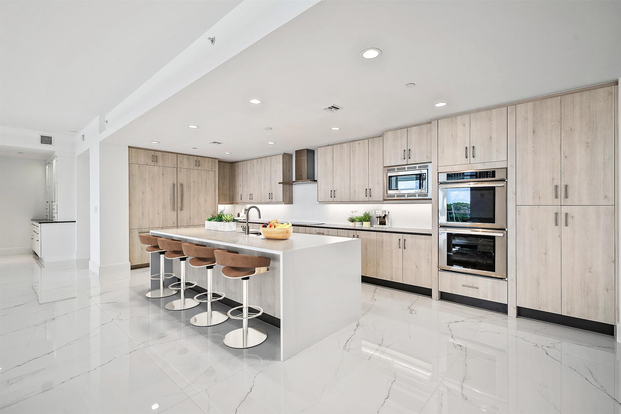 AZURE CONDO - Residential