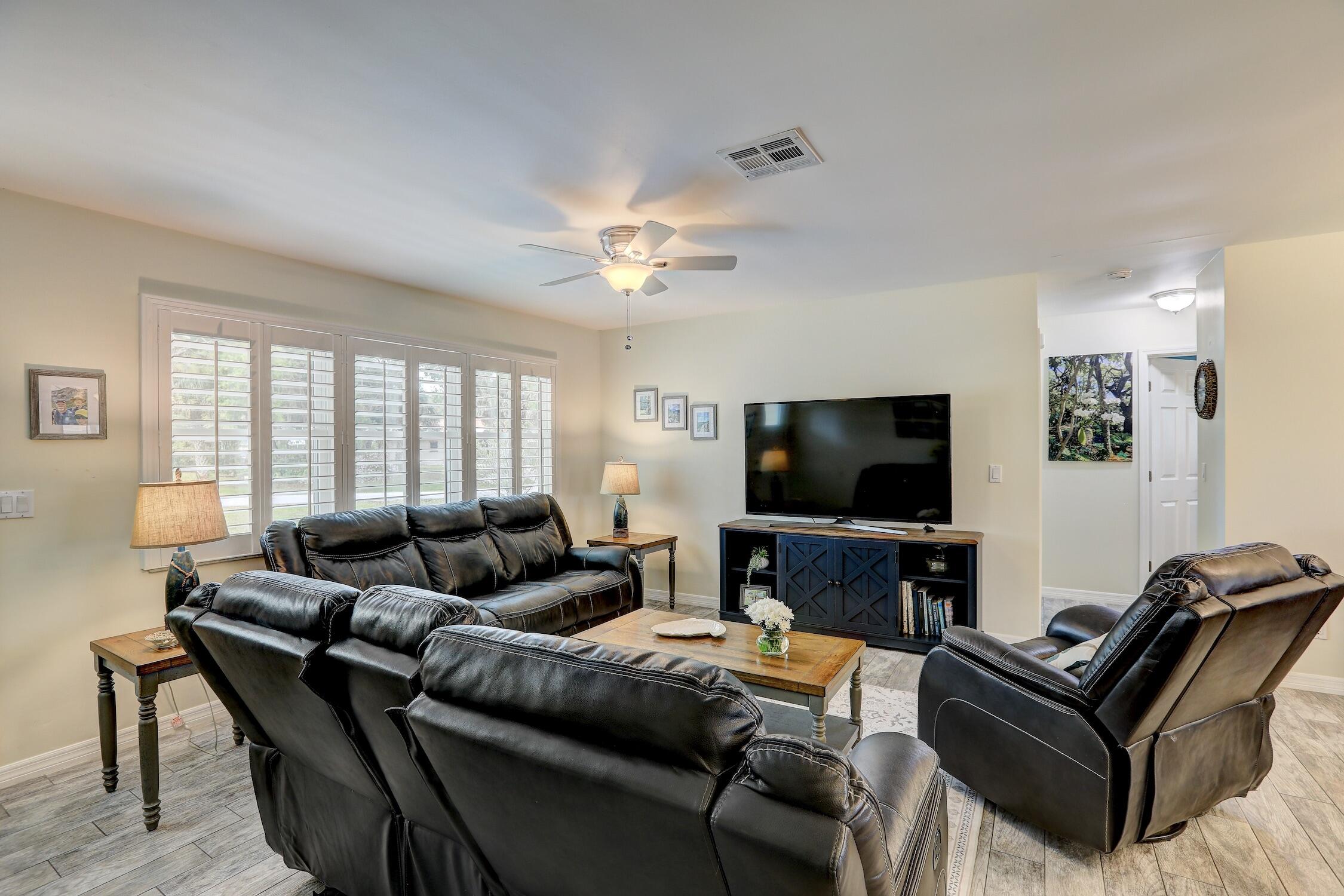 SEBASTIAN HIGHLANDS UNIT 10 - Residential