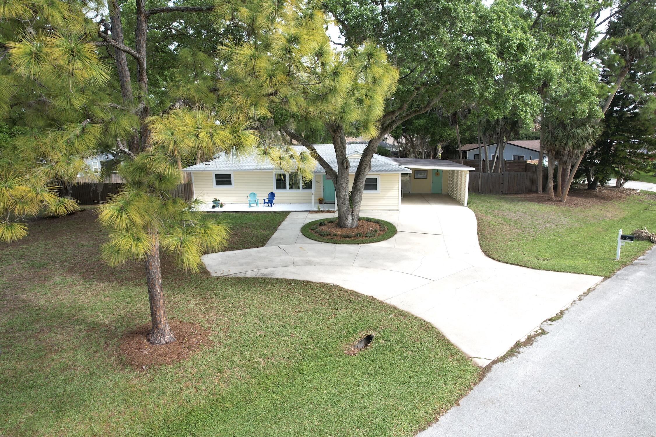 SEBASTIAN HIGHLANDS UNIT 10 - Residential