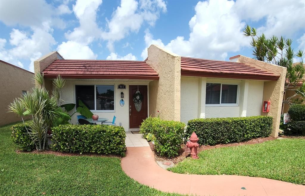 Photo of 403 Lake Carol Drive Dr, West Palm Beach, FL 33411 (MLS # R10822730)