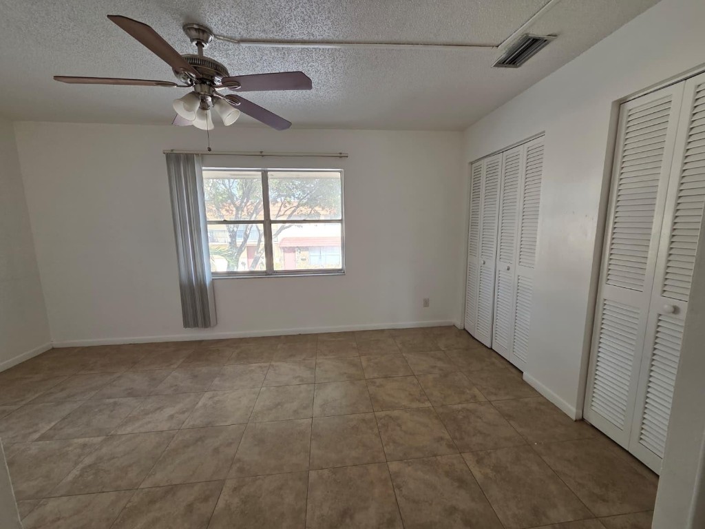 BRENTWOOD WEST TOWNHOUSES - Residential Lease