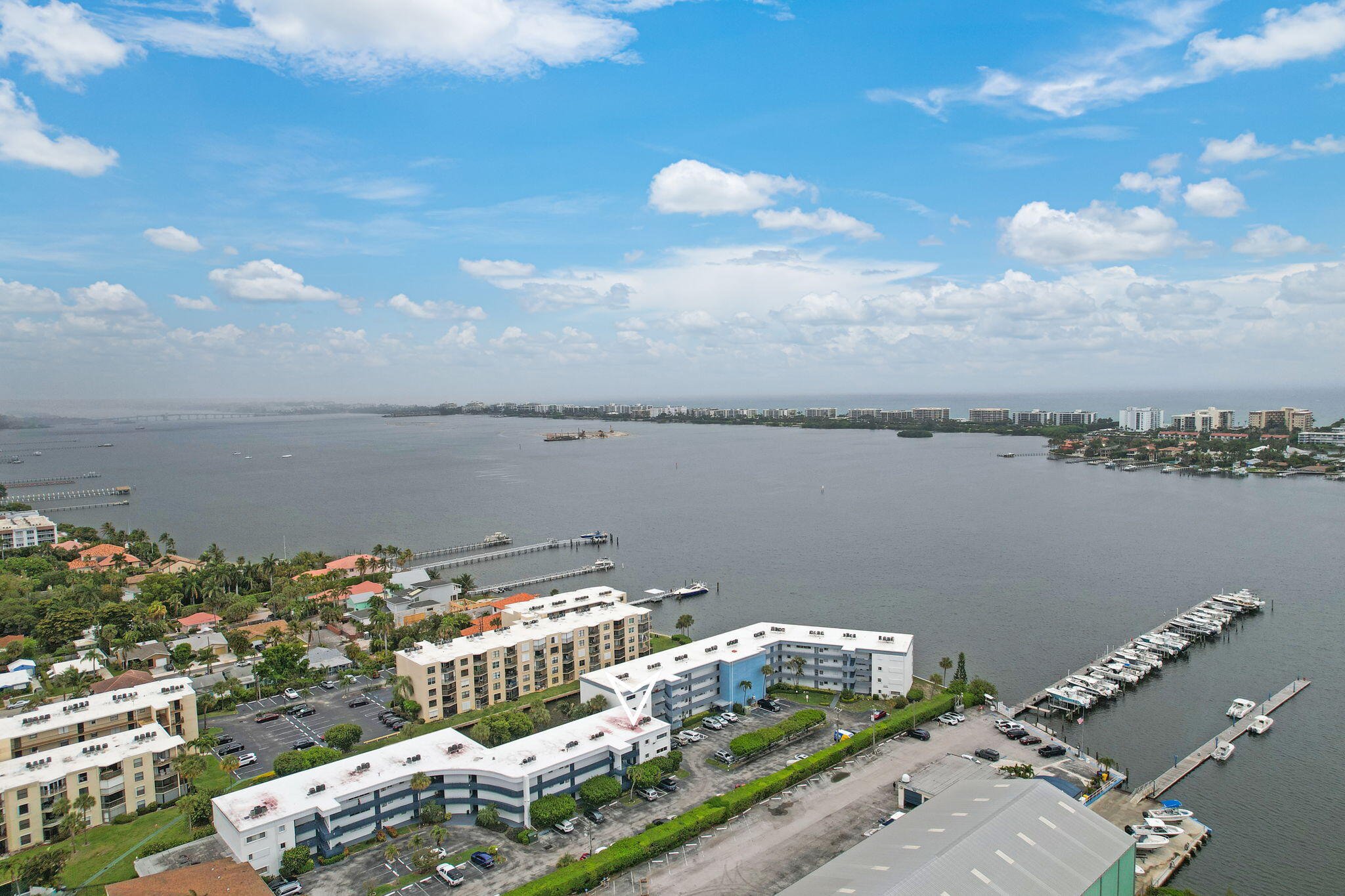 WATERWAY CLUB - Residential