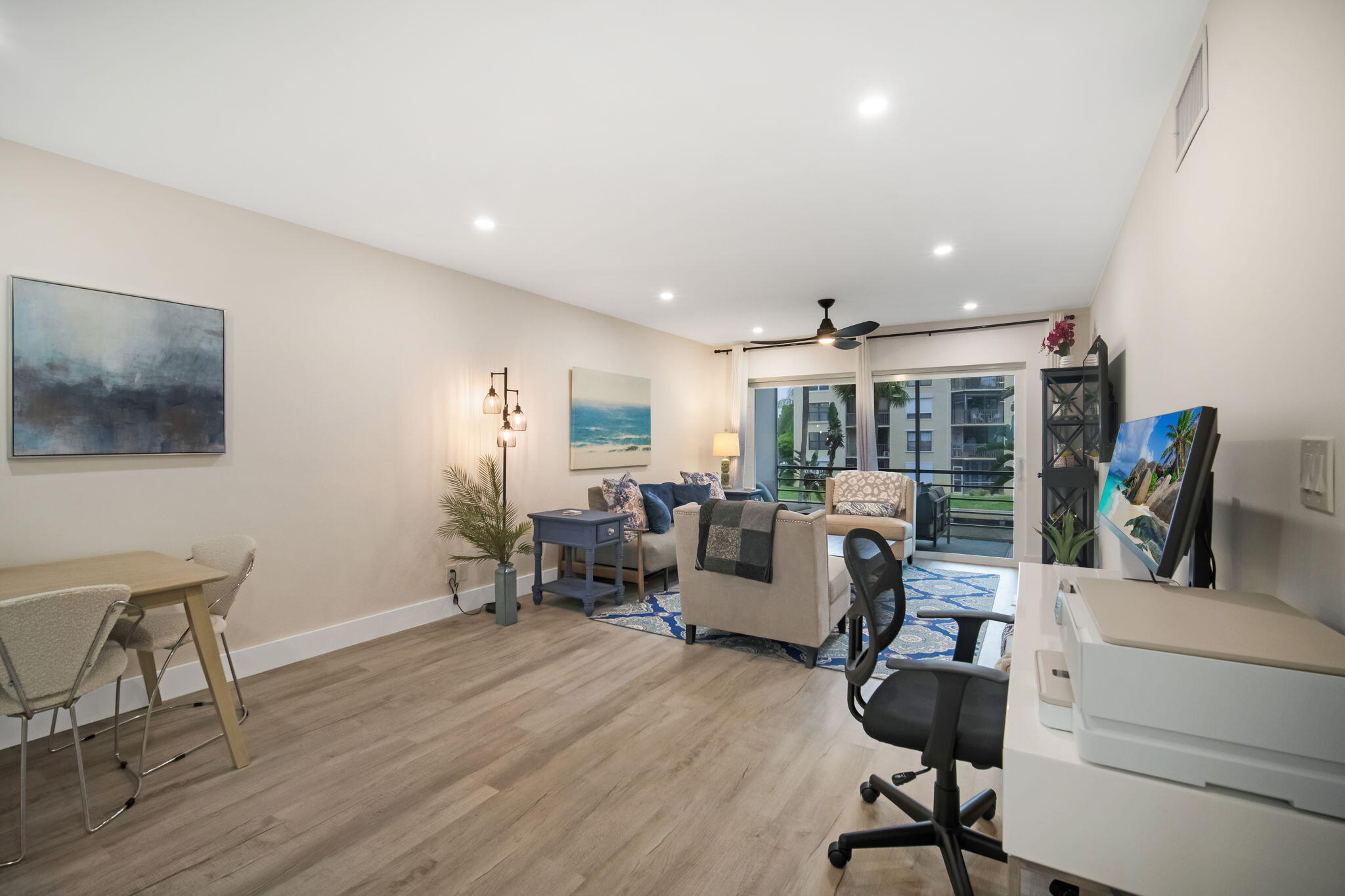 WATERWAY CLUB - Residential