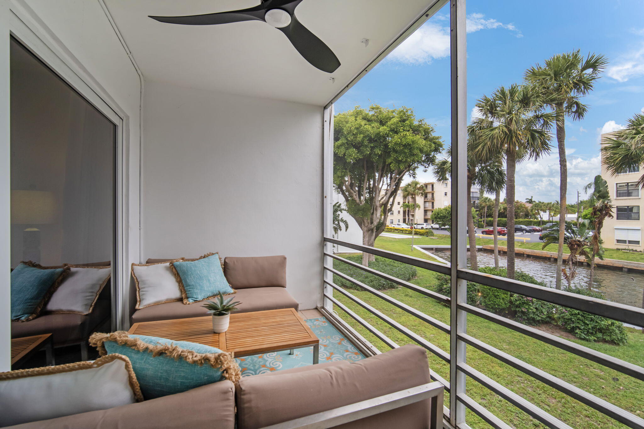 WATERWAY CLUB - Residential