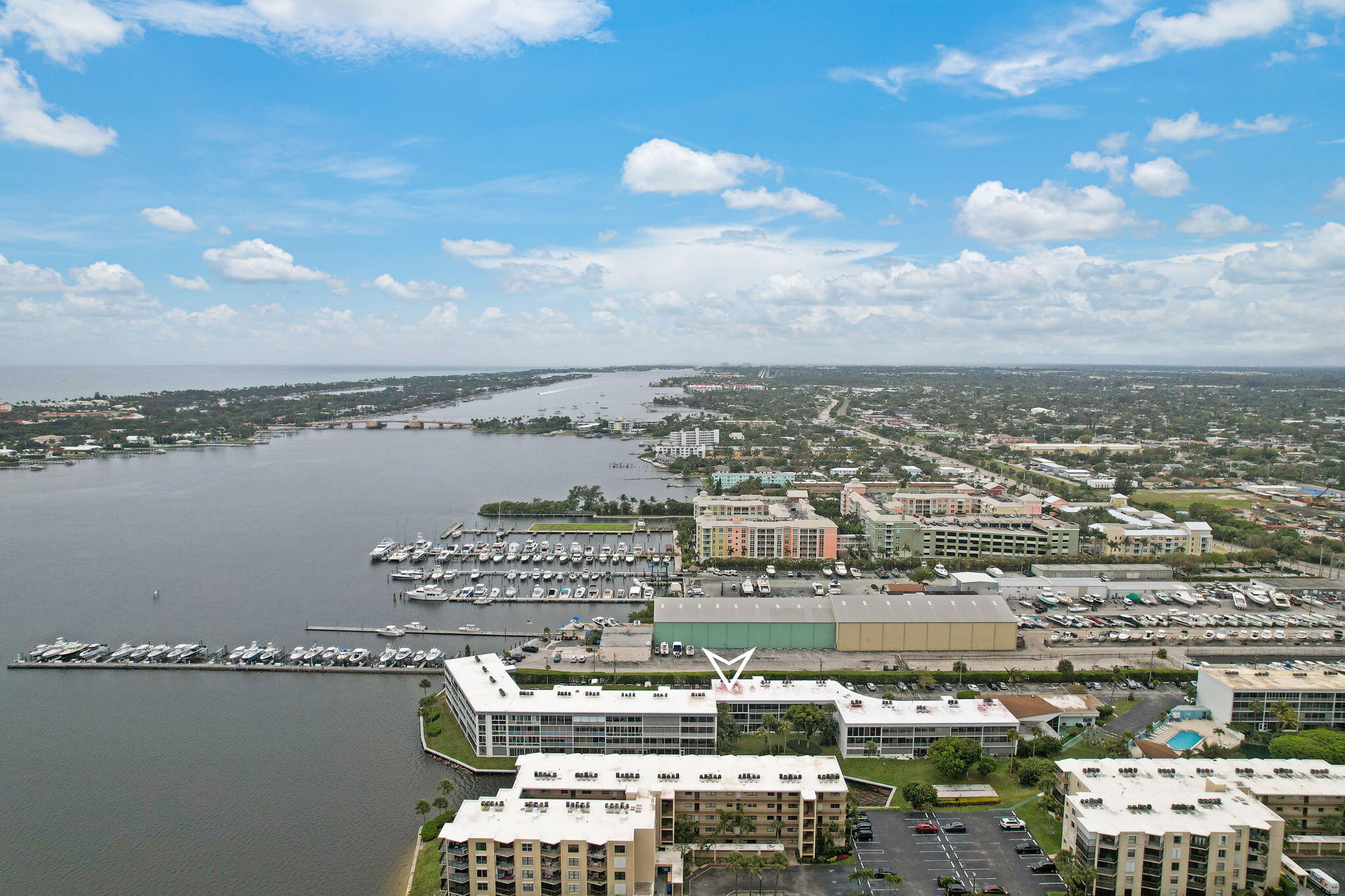 WATERWAY CLUB - Residential