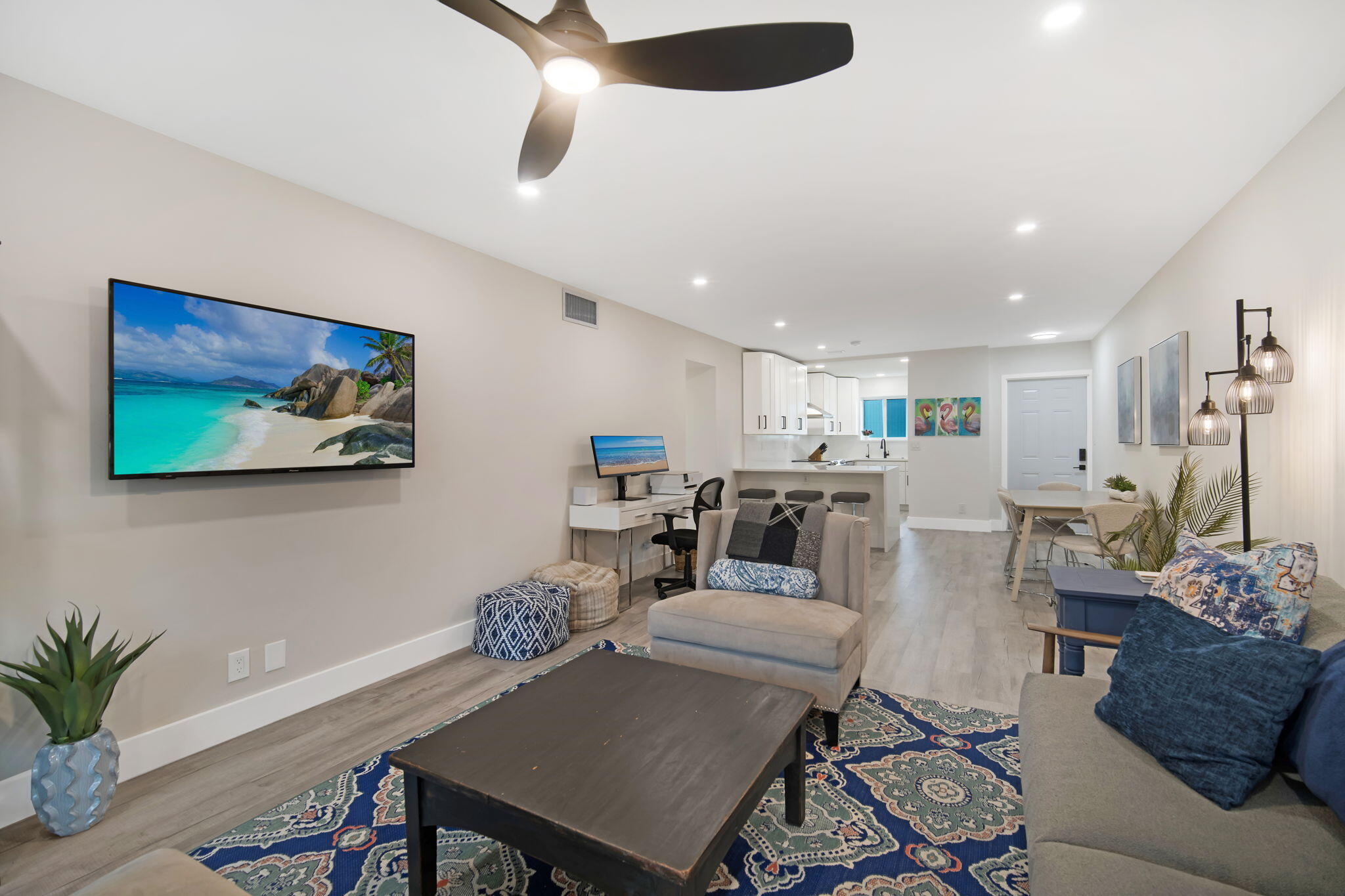 WATERWAY CLUB - Residential