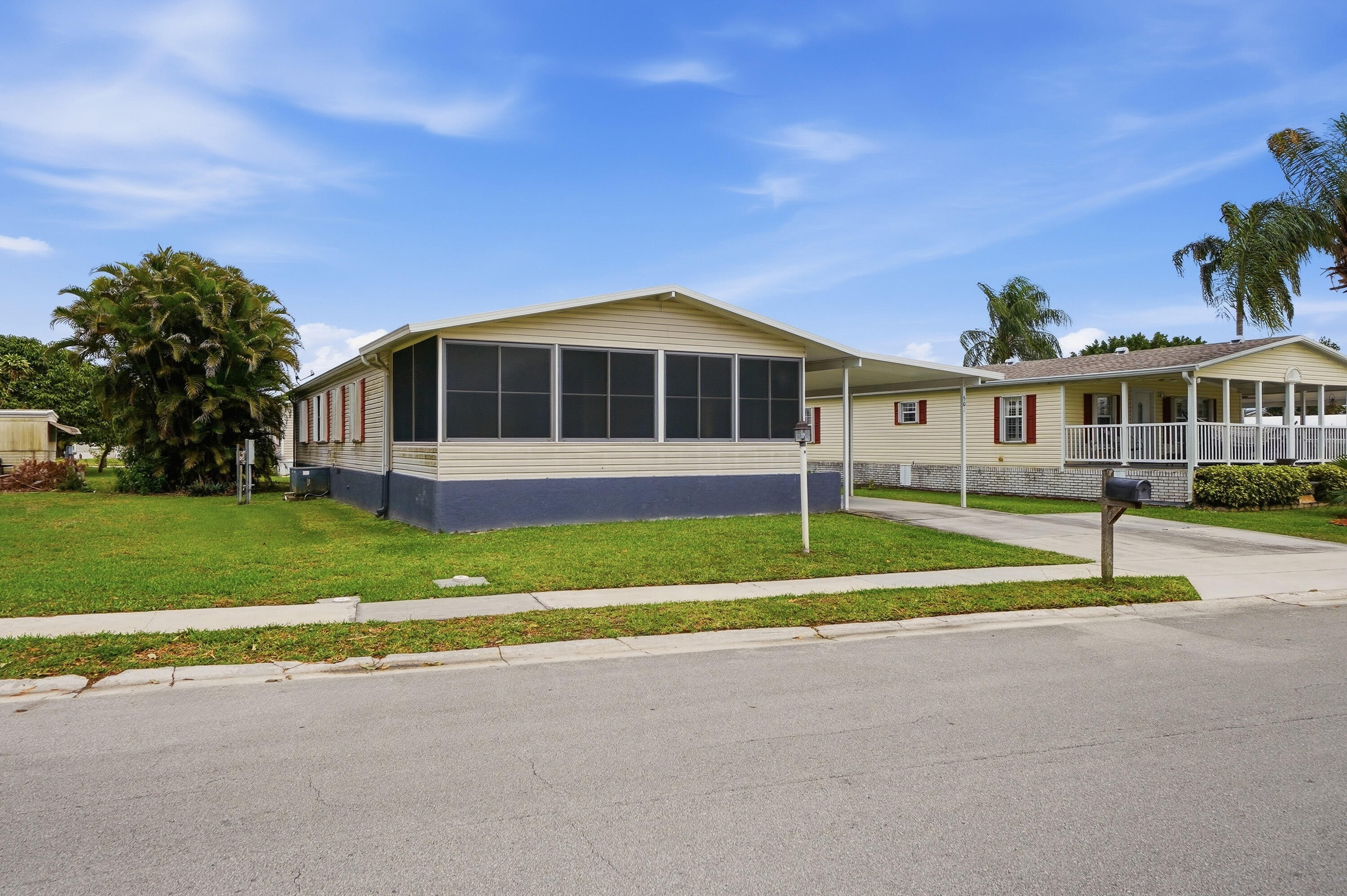 SANDALFOOT COVE SEC 1 - Residential