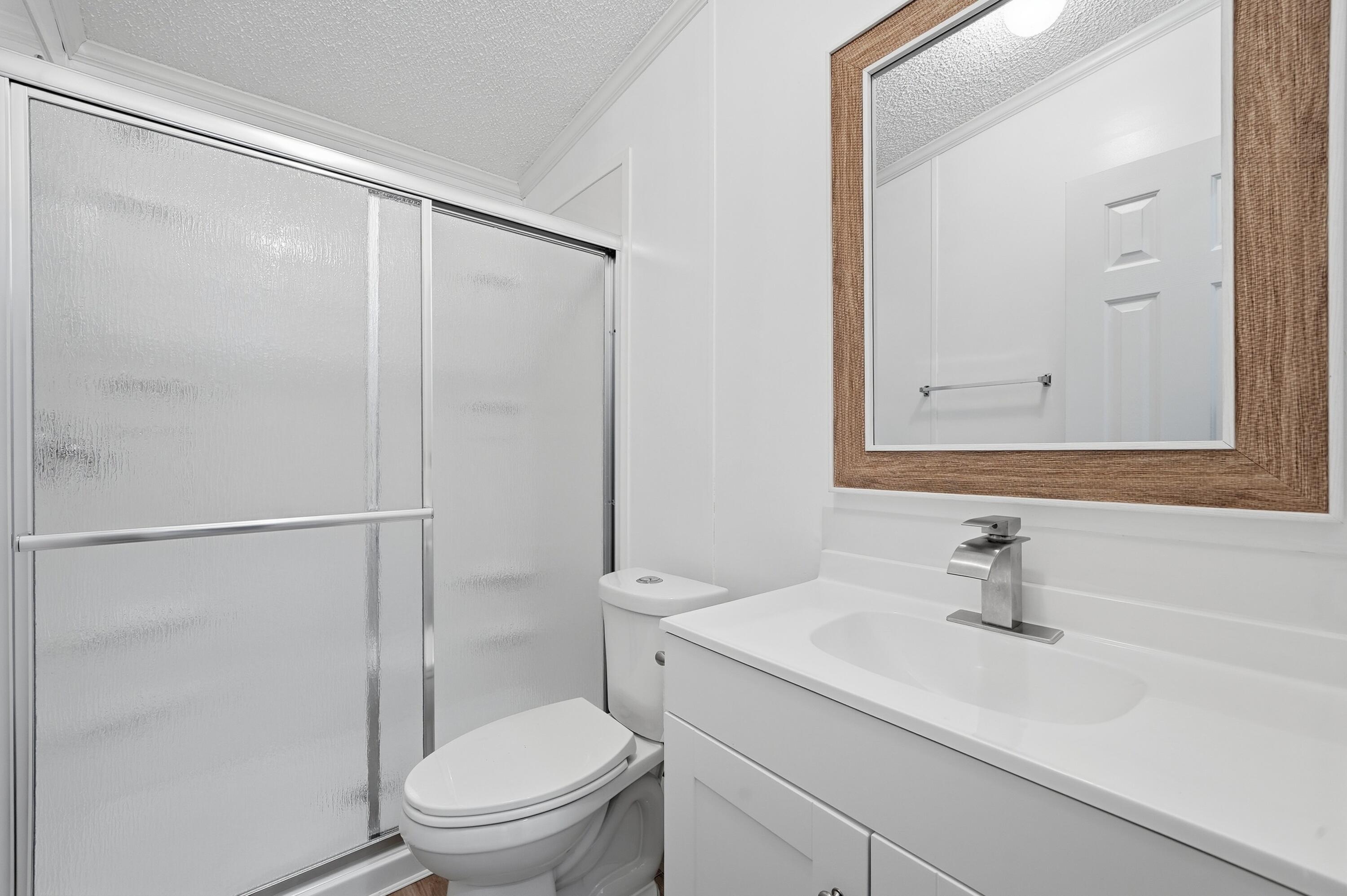 SANDALFOOT COVE SEC 1 - Residential