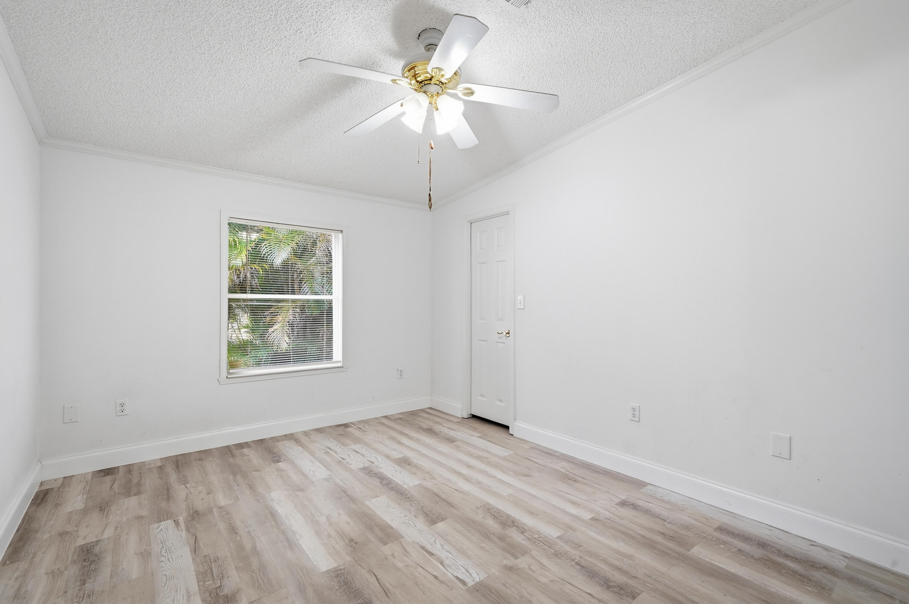 SANDALFOOT COVE SEC 1 - Residential