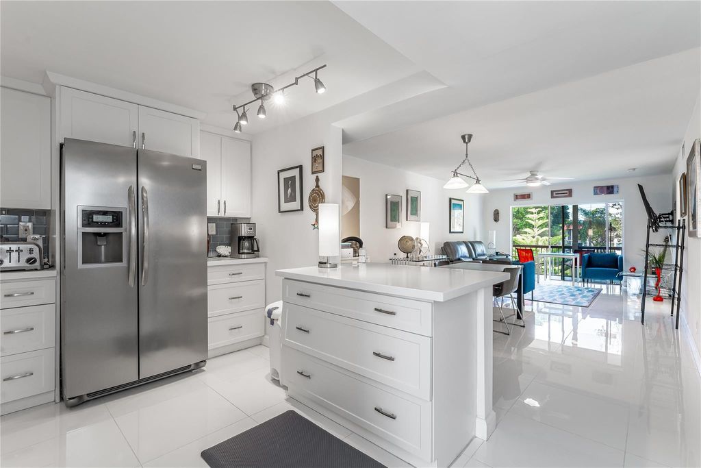 Photo of 811 S Hollybrook Drive #301, Pembroke Pines, FL 33025 (MLS # F10482832)