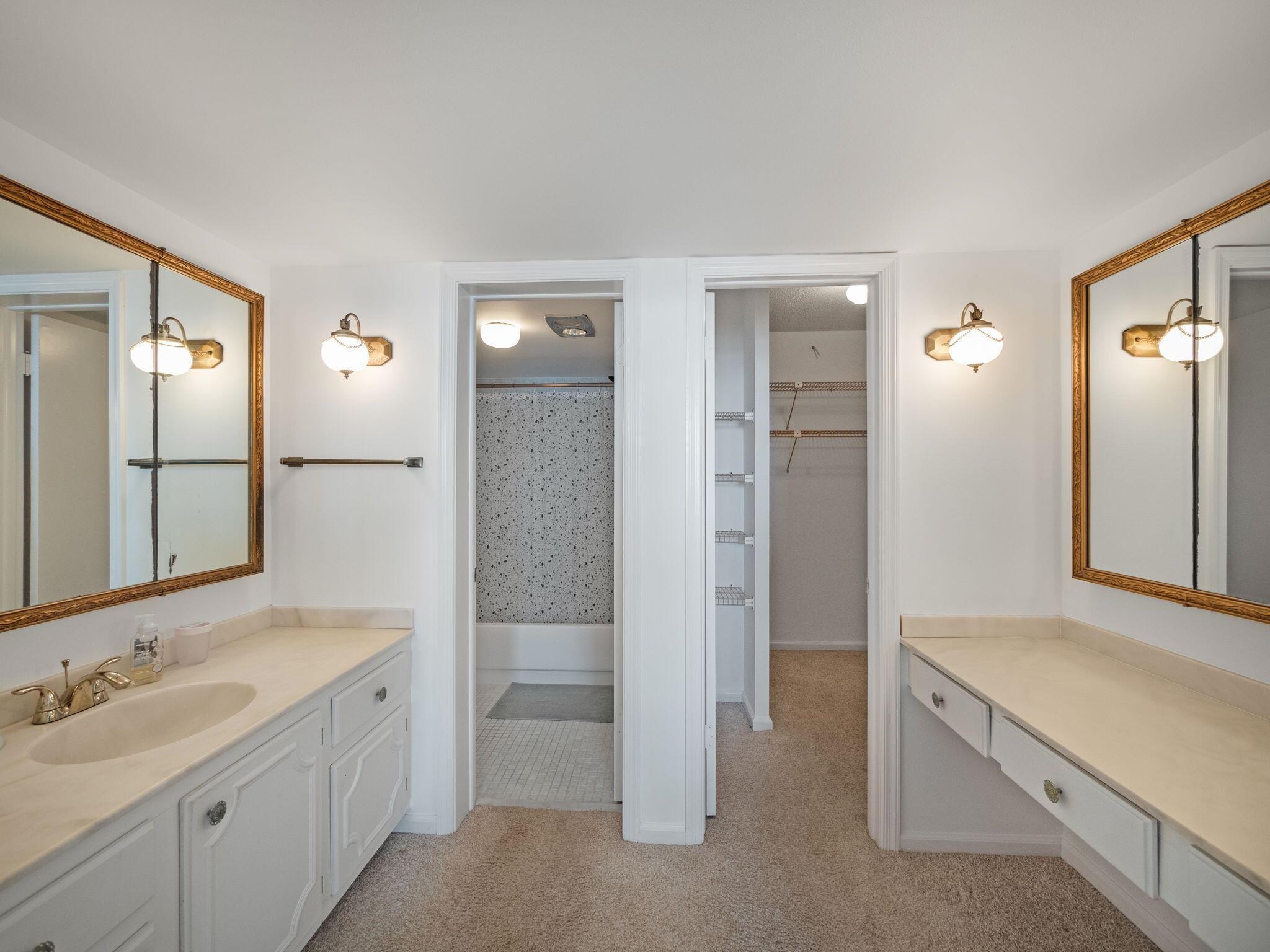 Lake Harbour - Residential