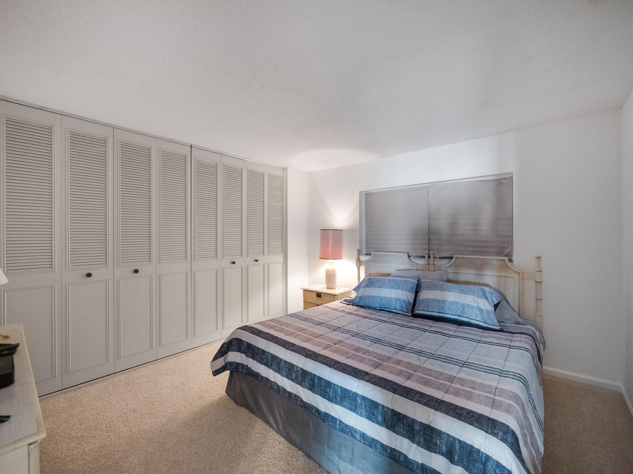 Lake Harbour - Residential