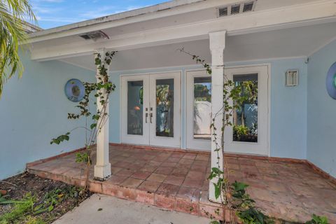 A home in Lake Worth Beach