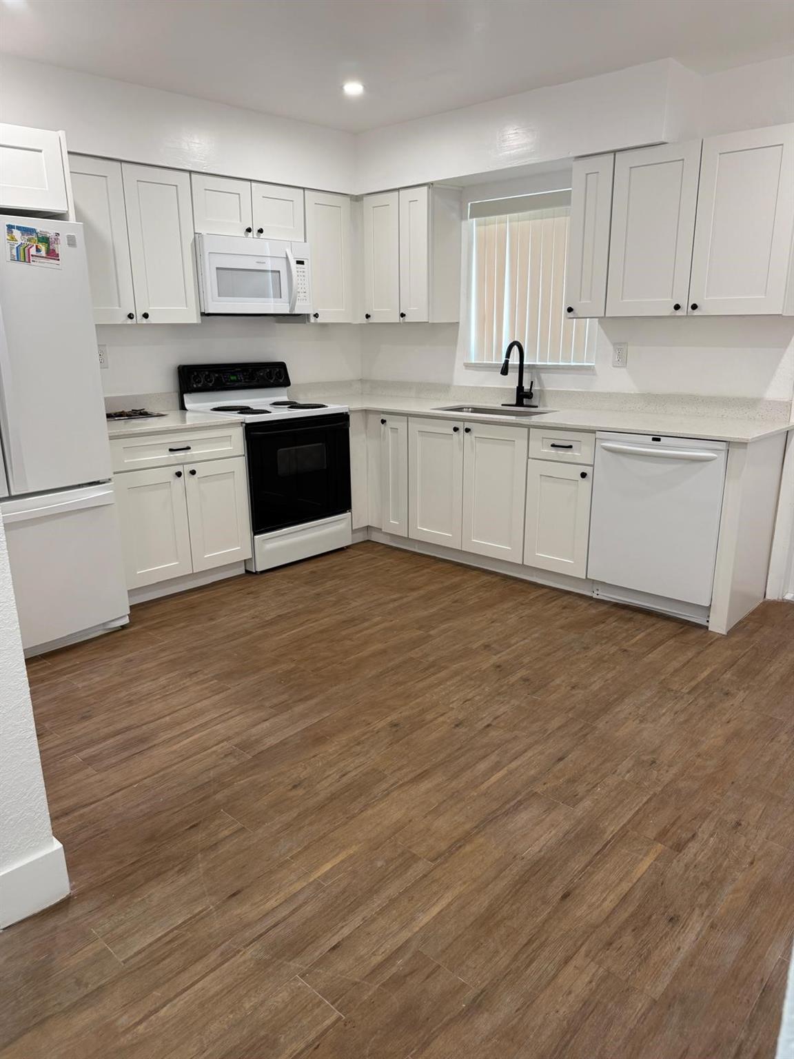 DANIA HEIGHTS EXT - Residential Lease