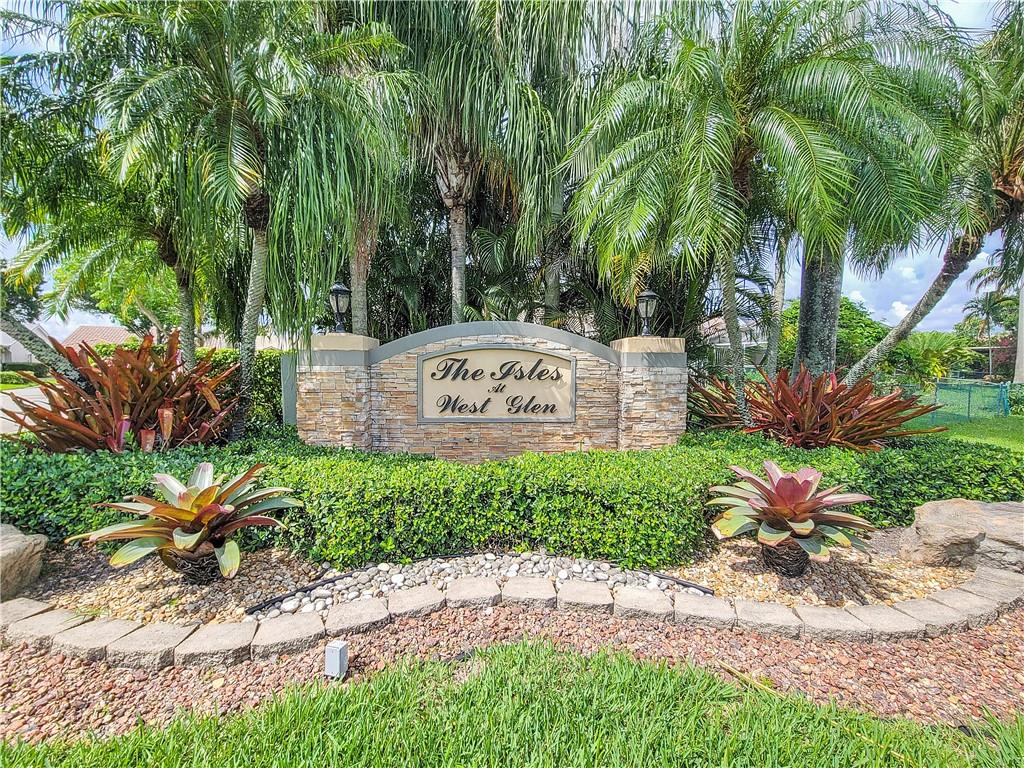 WEST GLEN ADDITION - Residential