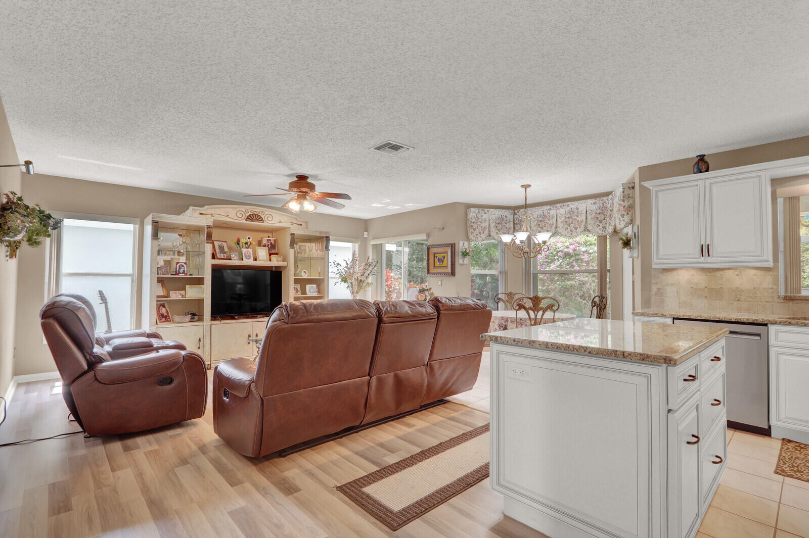 NAUTICA - Residential